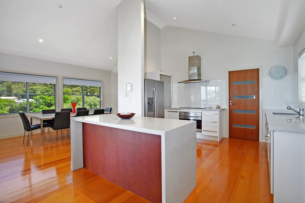 Open2view ID116105 - 467 Main Rd_ Scarborough - 002.jpg