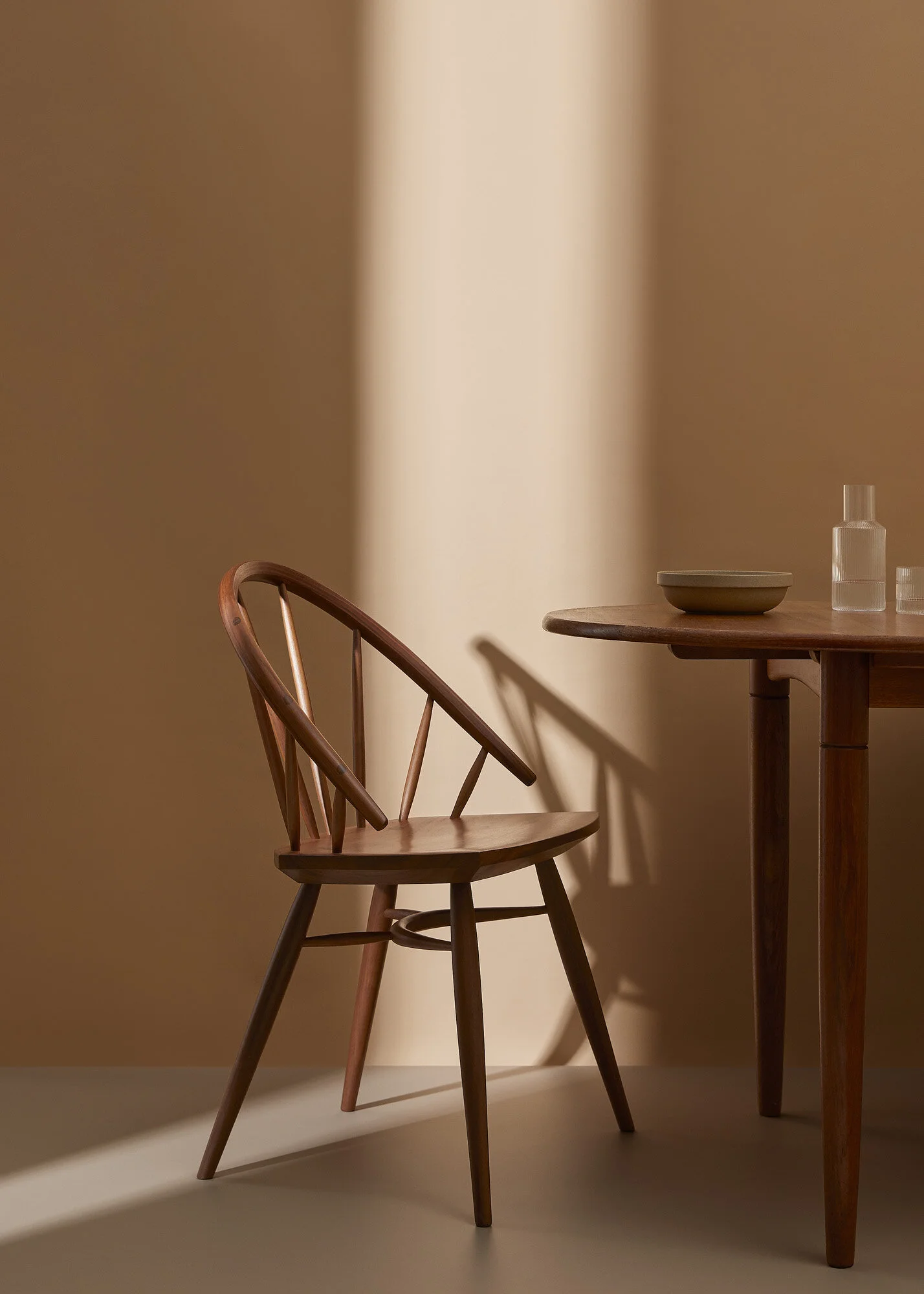 BernChandley_Chair01_01.jpg