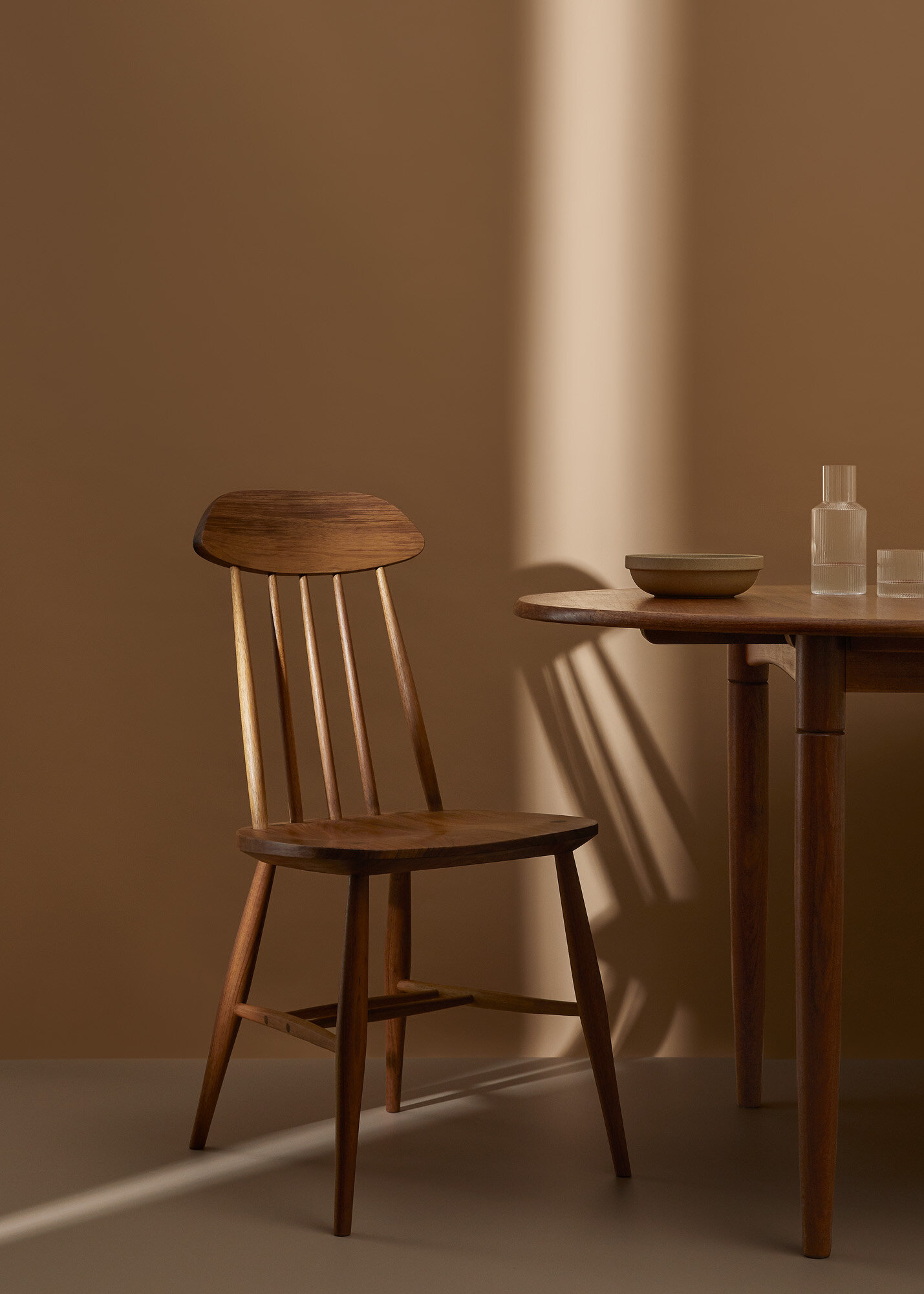 BernChandley_Chair02_08.jpg
