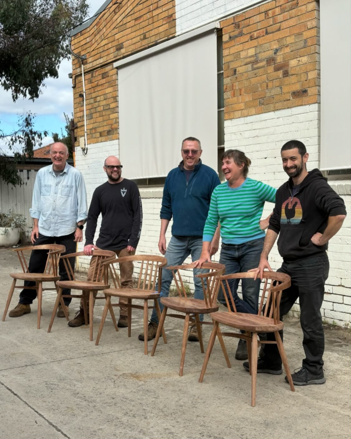 How good are these 5 lovely people (6 counting Mike from Michigan)?! David, Jimmy, Gav, Mel and Adrian spent the last 6 days toiling toward the moment of the class photo! And they made some chairs too.
Thanks so much guys for voyaging to my workshop 