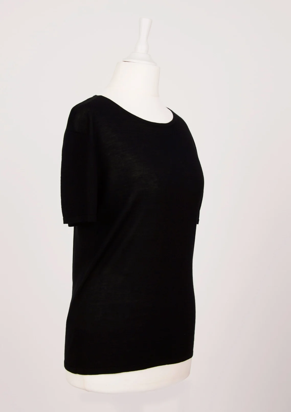 UW_T-Shirt_silk_black_S.jpg