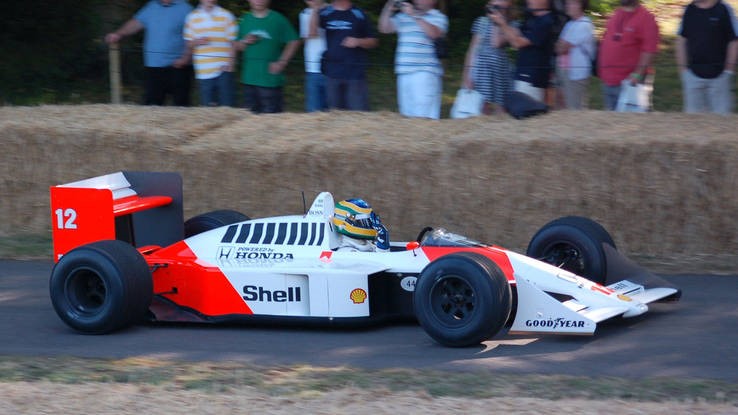 · 1988 McLaren MP4/4 Championship winner (T19)
