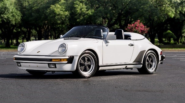 1989 Porsche 911 Speedster 1 of 823 delivered to the United States Estimate R3,0 Million - R3,75 million 