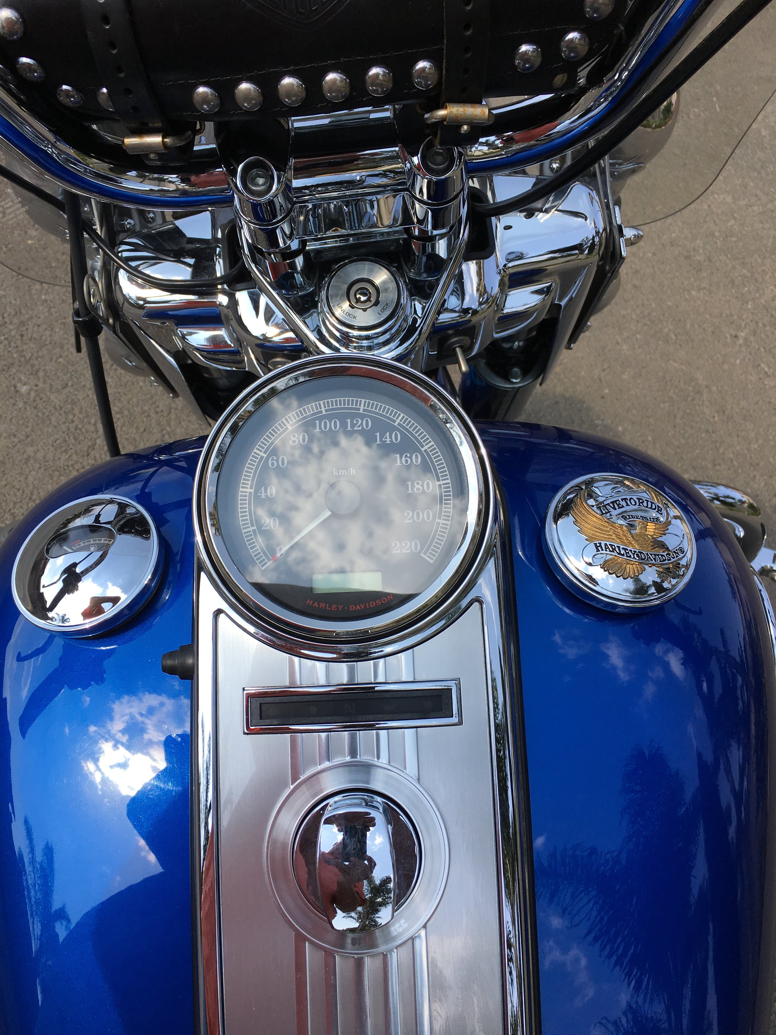 harley road king wheels