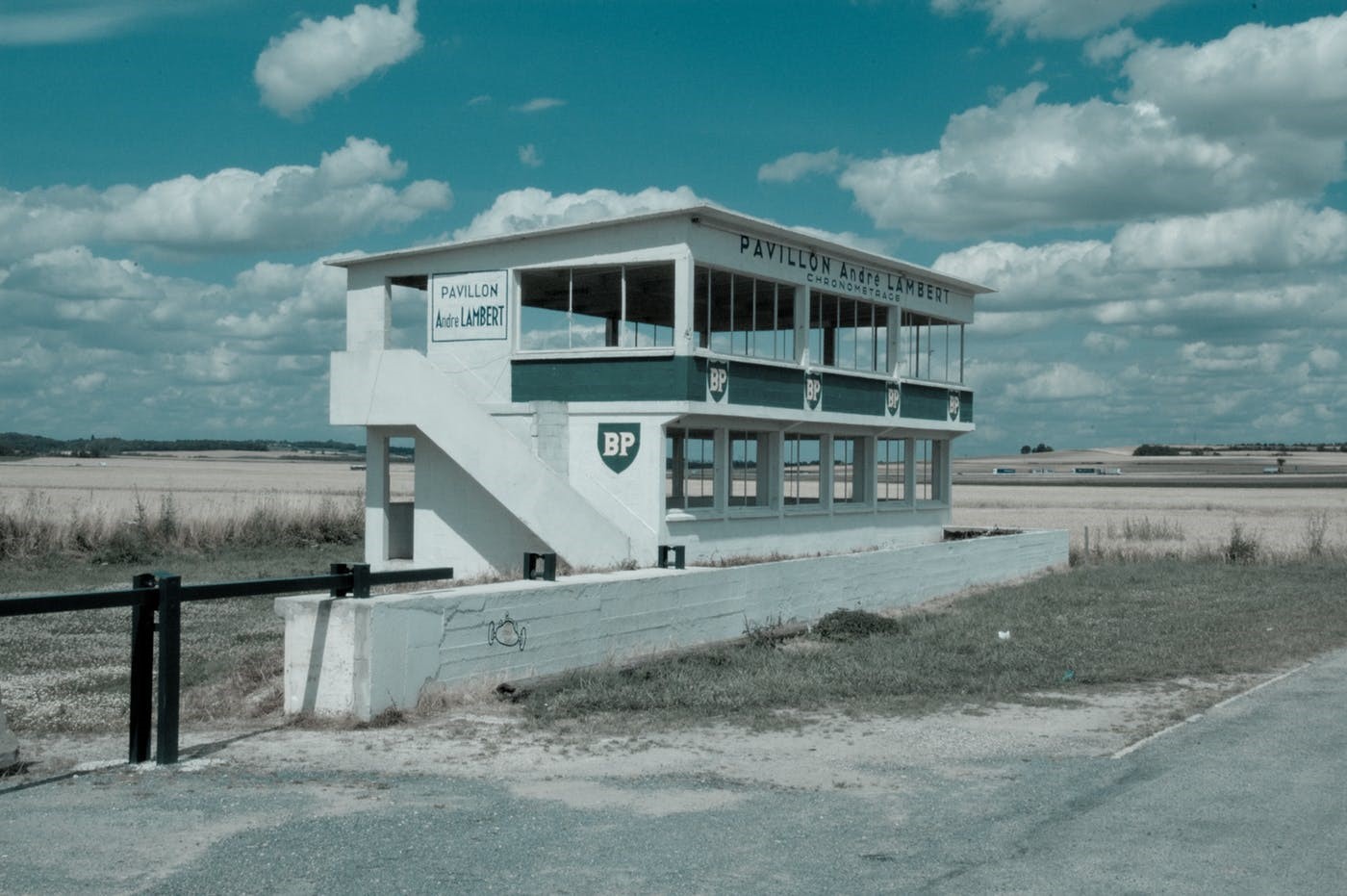 Timekeepers' building at the former Reims-Gueux circuit pictured in 2016