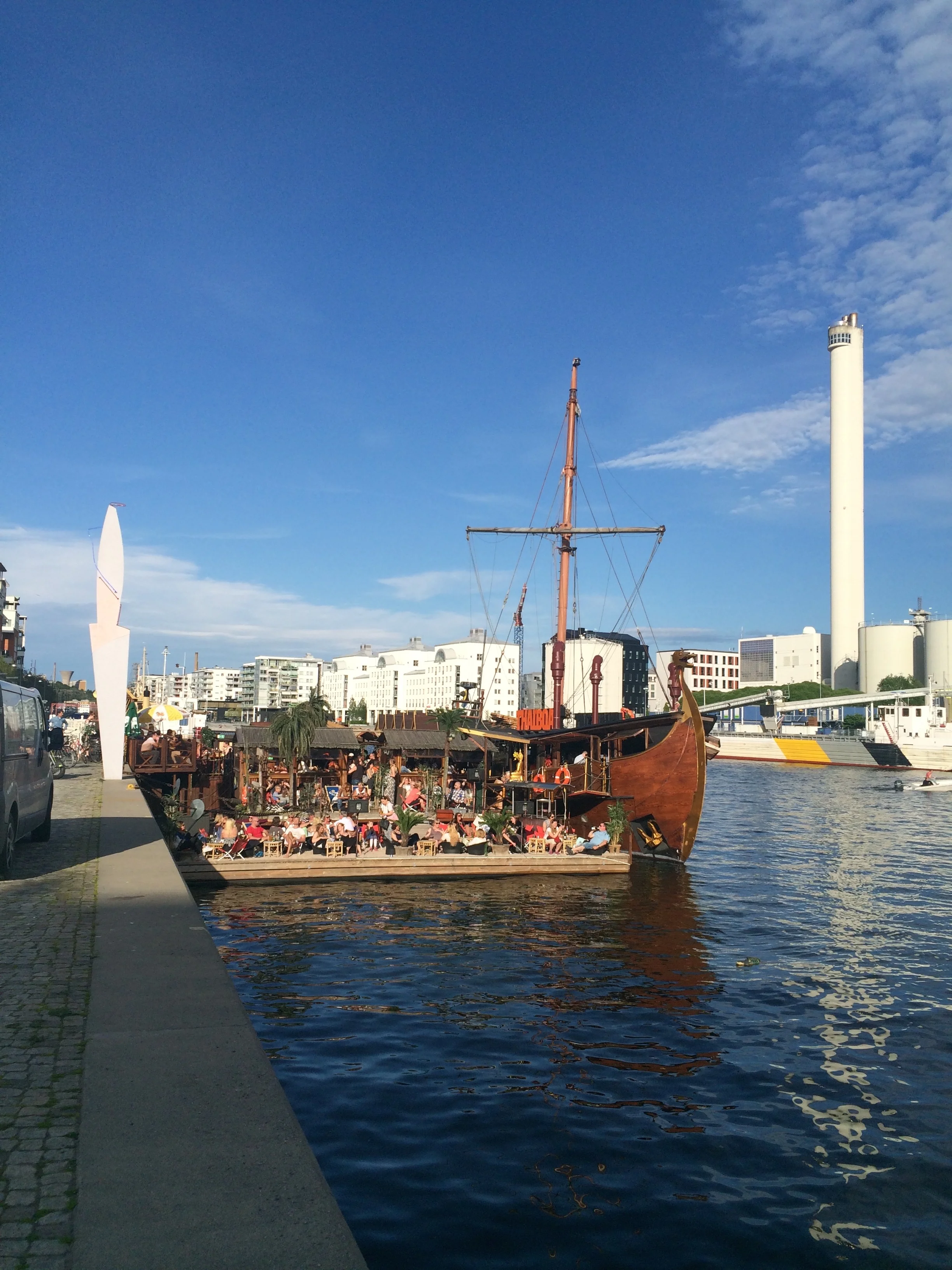 Thaibåten on a summer day.