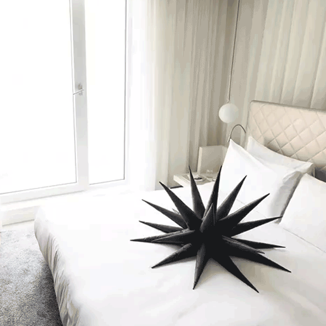 W Hotel London - Pillows