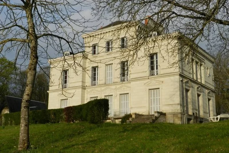 gite Château de Thorigny 19