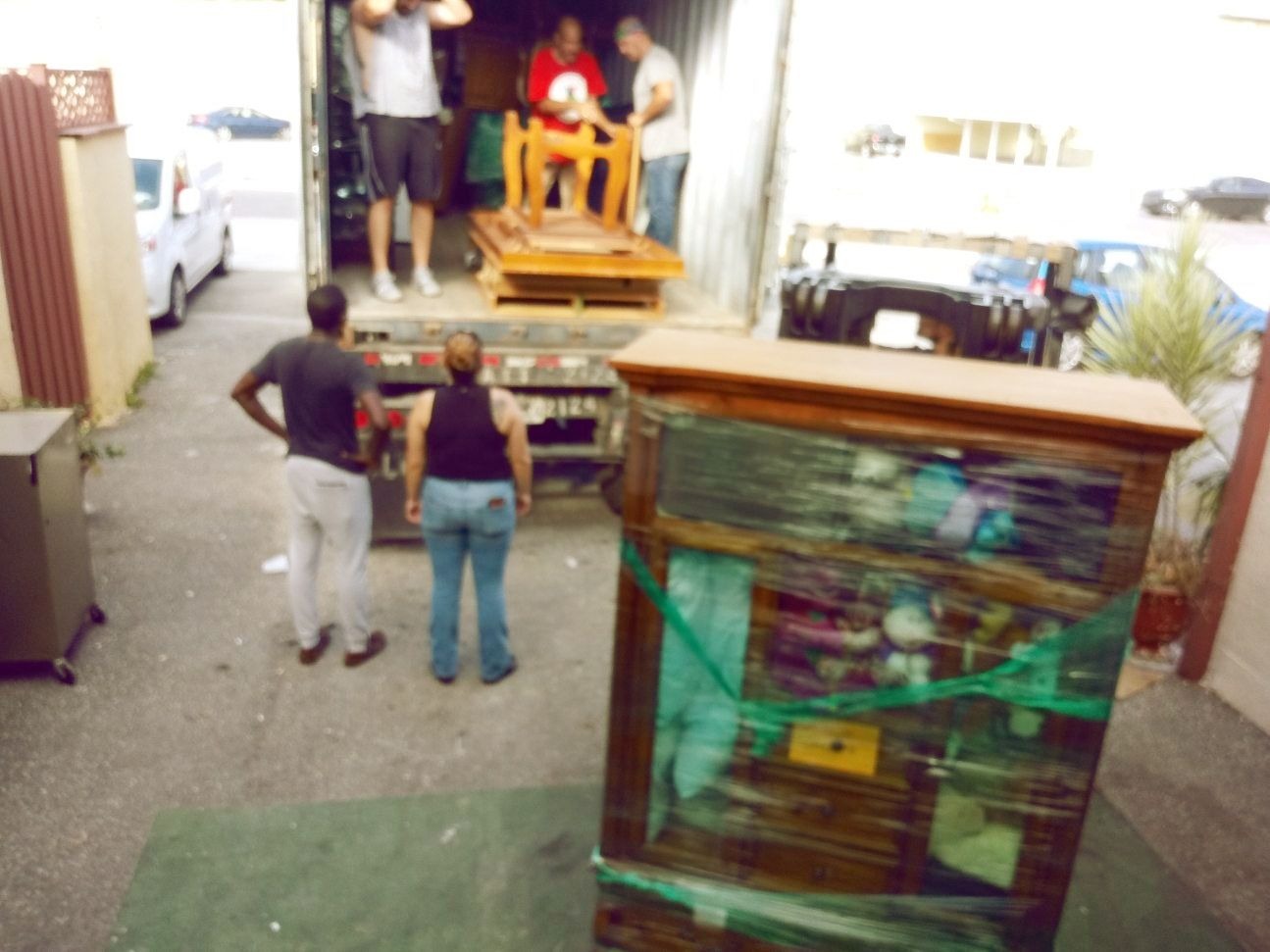 Container3.jpg