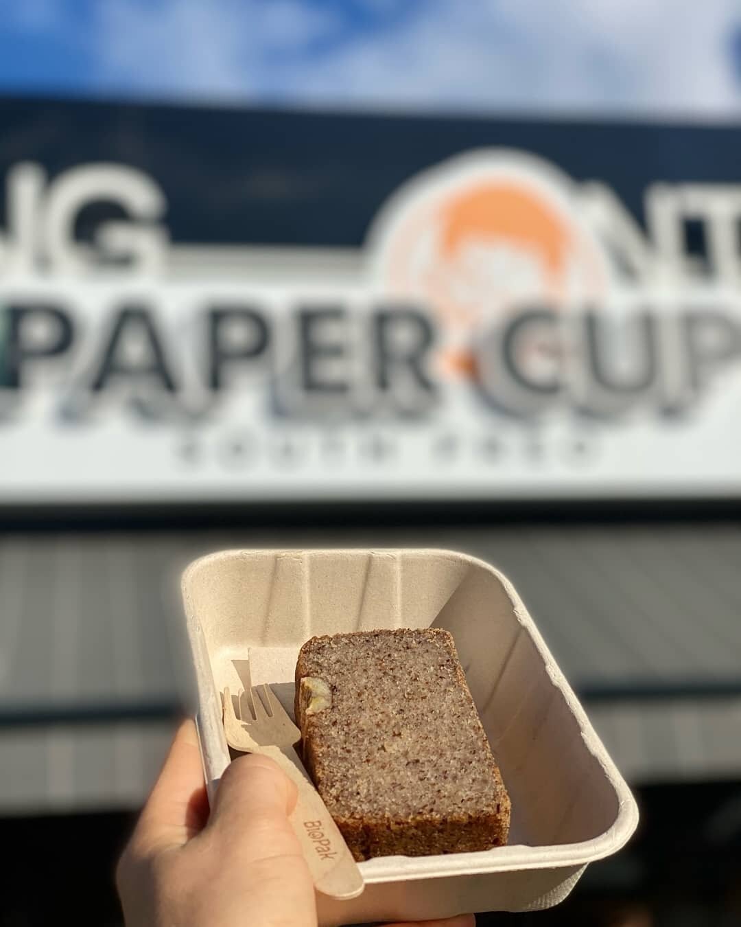 Good morning! It's banana bread weather! @papercupsouthfreo has our paleo AND our vegan banana breads ready to toast 🍌🍞
​
​#honestgoodscompany