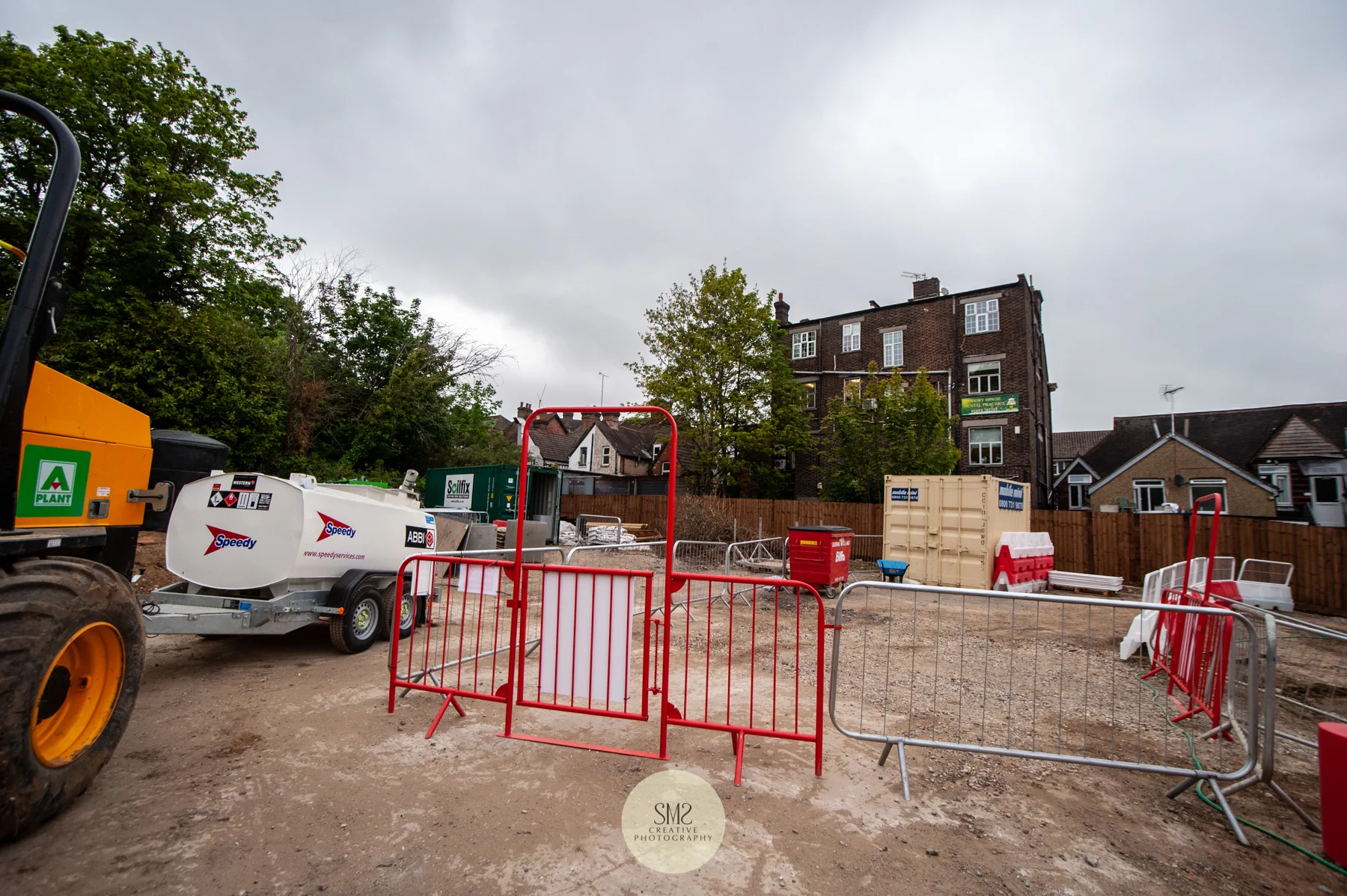 The addition of access gateways during the construction.