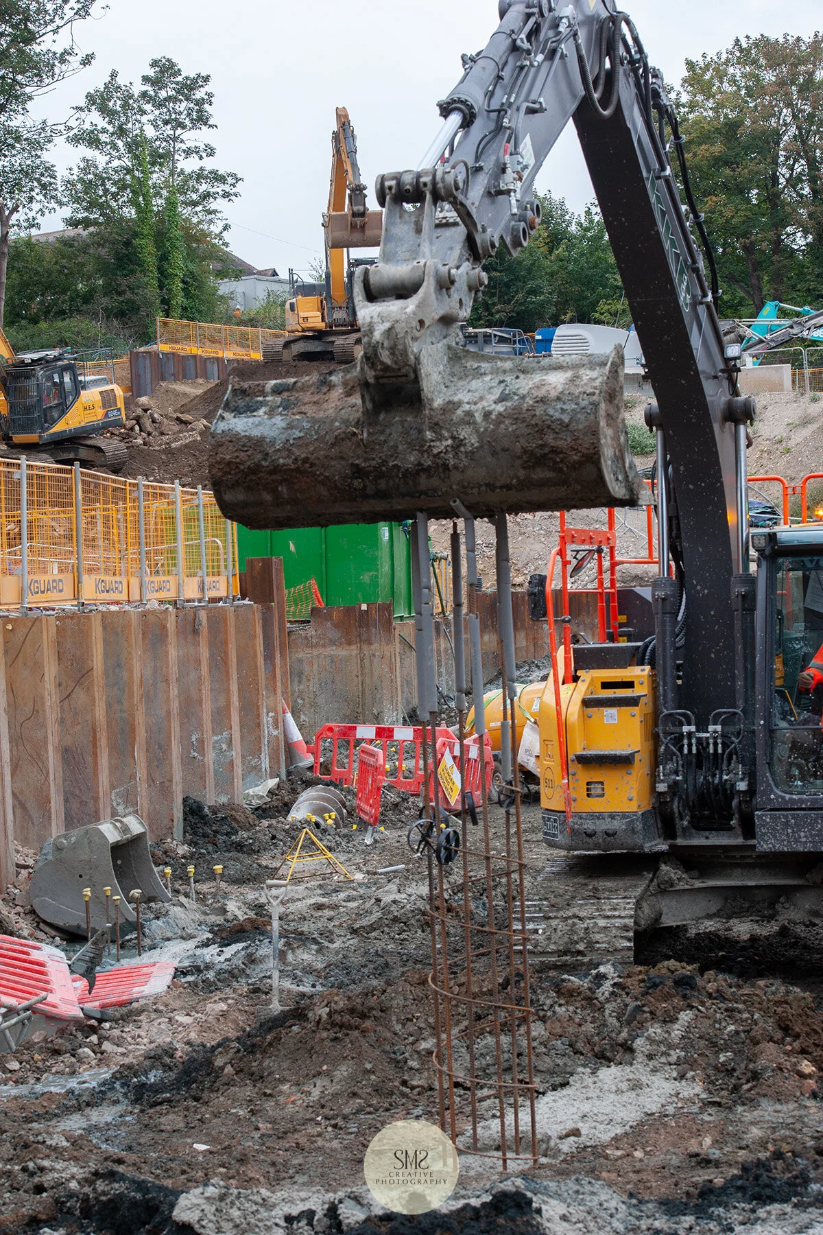 The digger machine applies pressure to insert the ‘cradle’.