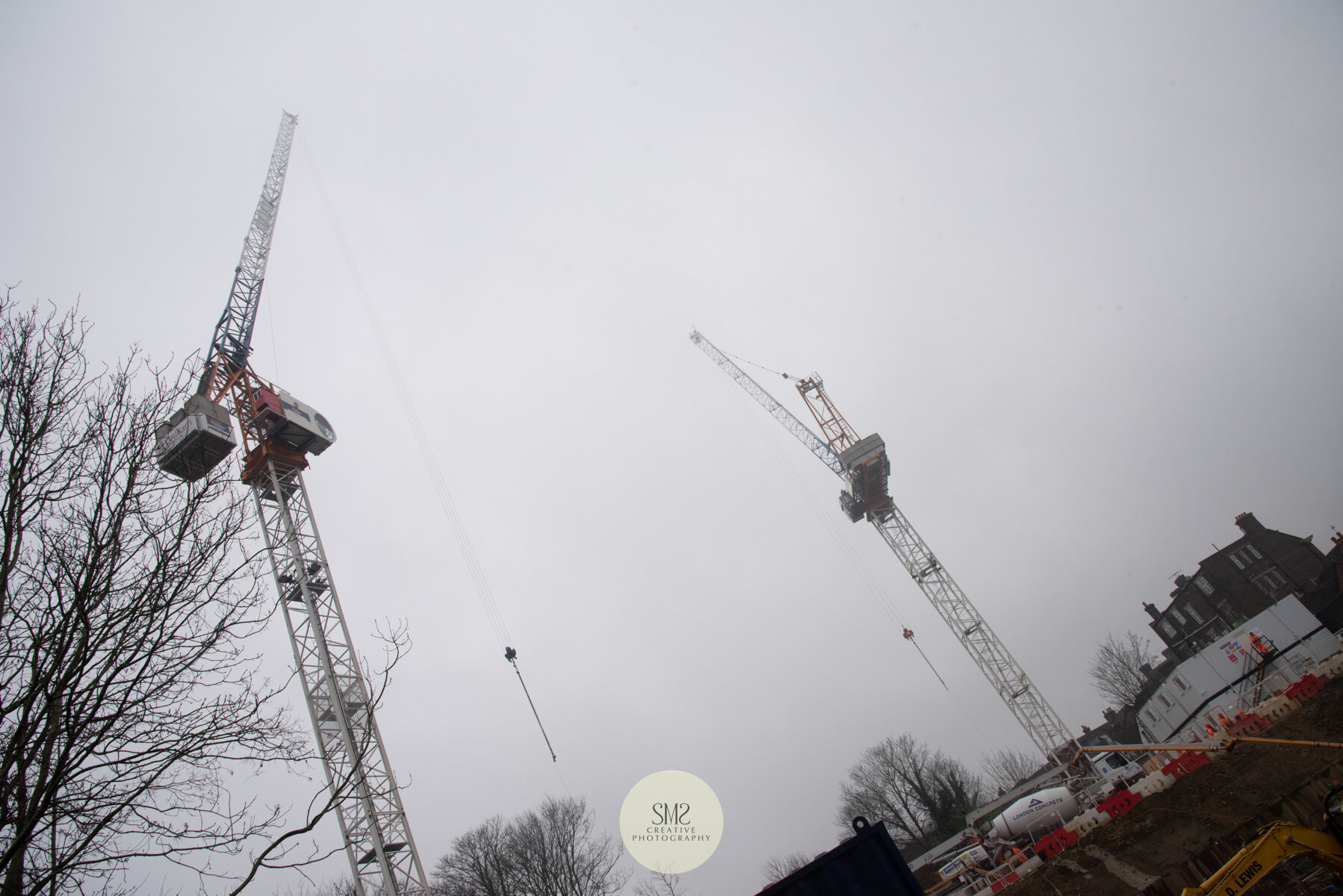  The two cranes are used to move objects from one part of the site to the other with ease and precision. 