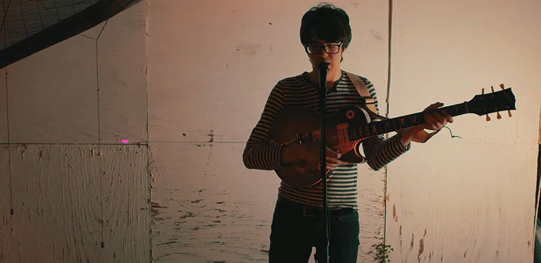 carseatheadrest.jpg