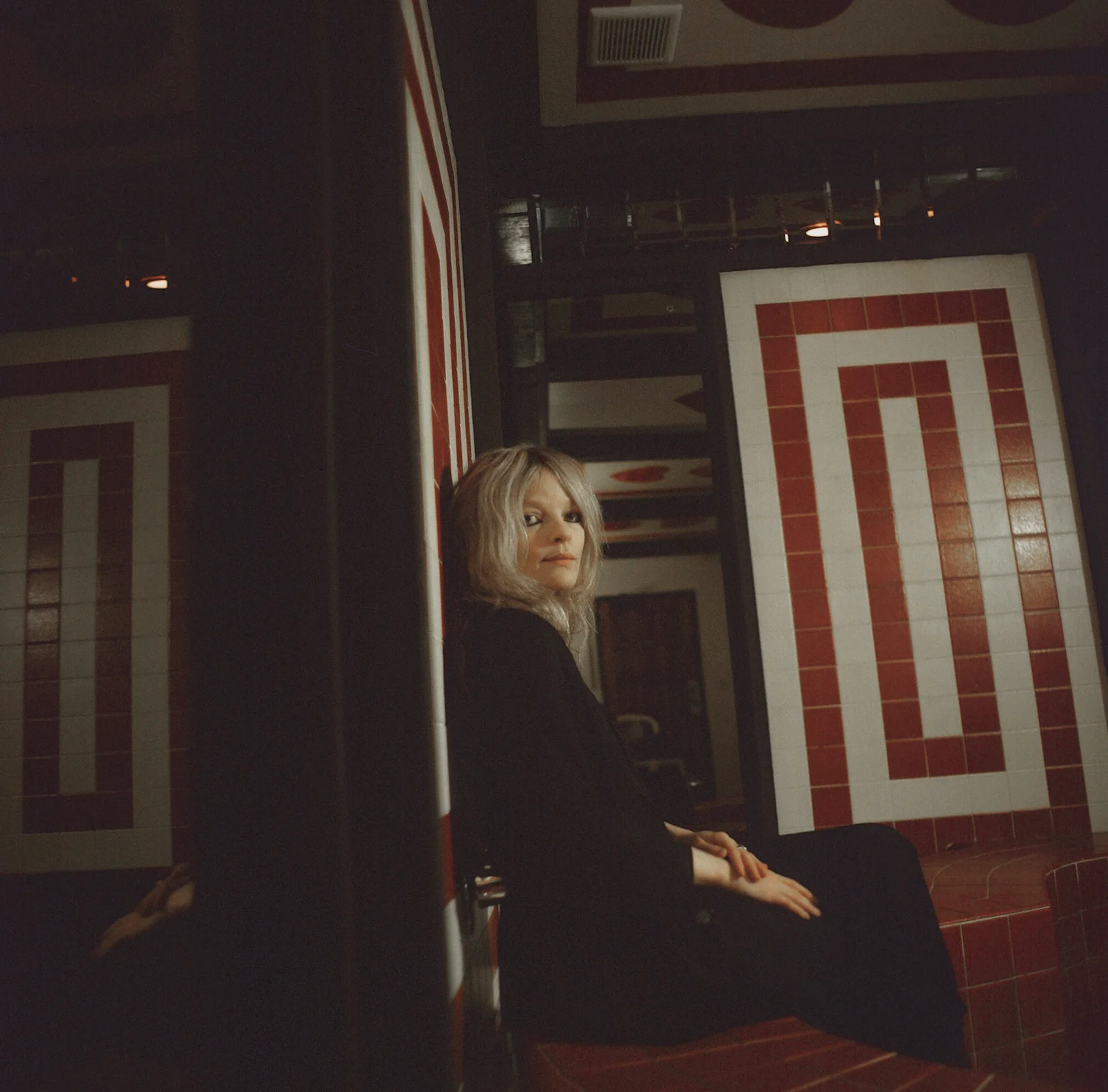LOWRES_Jessica Pratt_General_Saamuel Richard.jpg