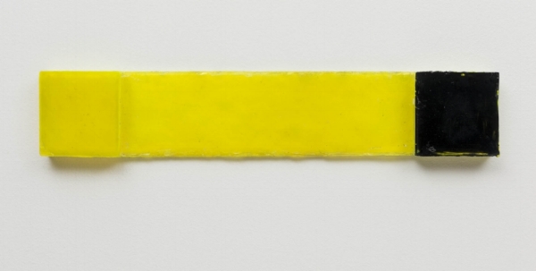 Dudi Maia Rosa Sem título, 2015 resina poliéster pigmentada e fibra de vidro, 11,4 x 61,1 cm Untitled, 2015 pigmented polyester resin and fiberglass, 4 ½ x 24 inches