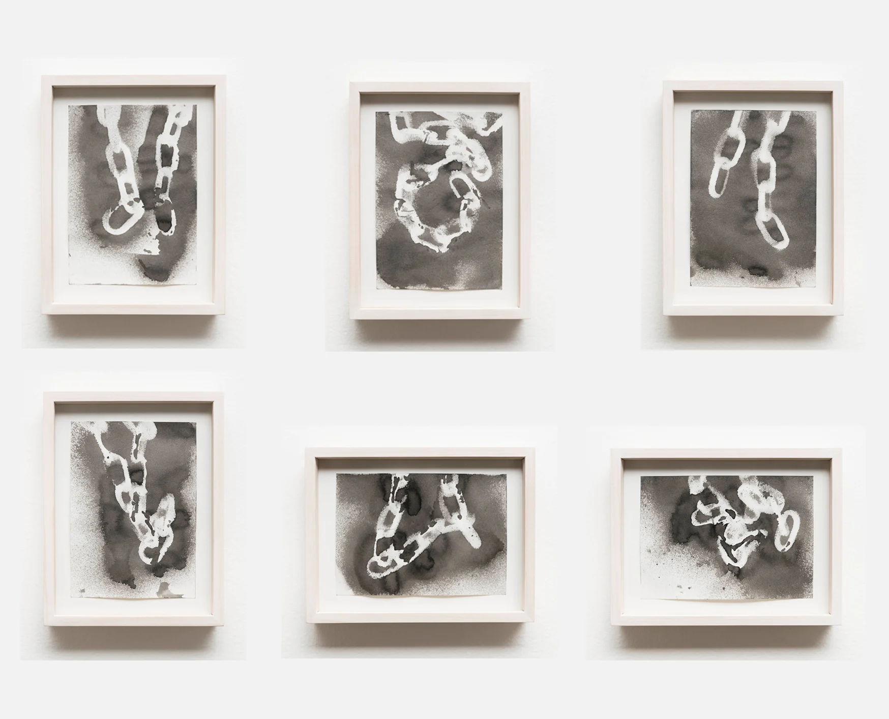 Variações de correntes em co r | Chain Variations in Color, 2019 aquarela | watercolor 12 x 17,5 cm | 4 23/32 x 6 11/16 in