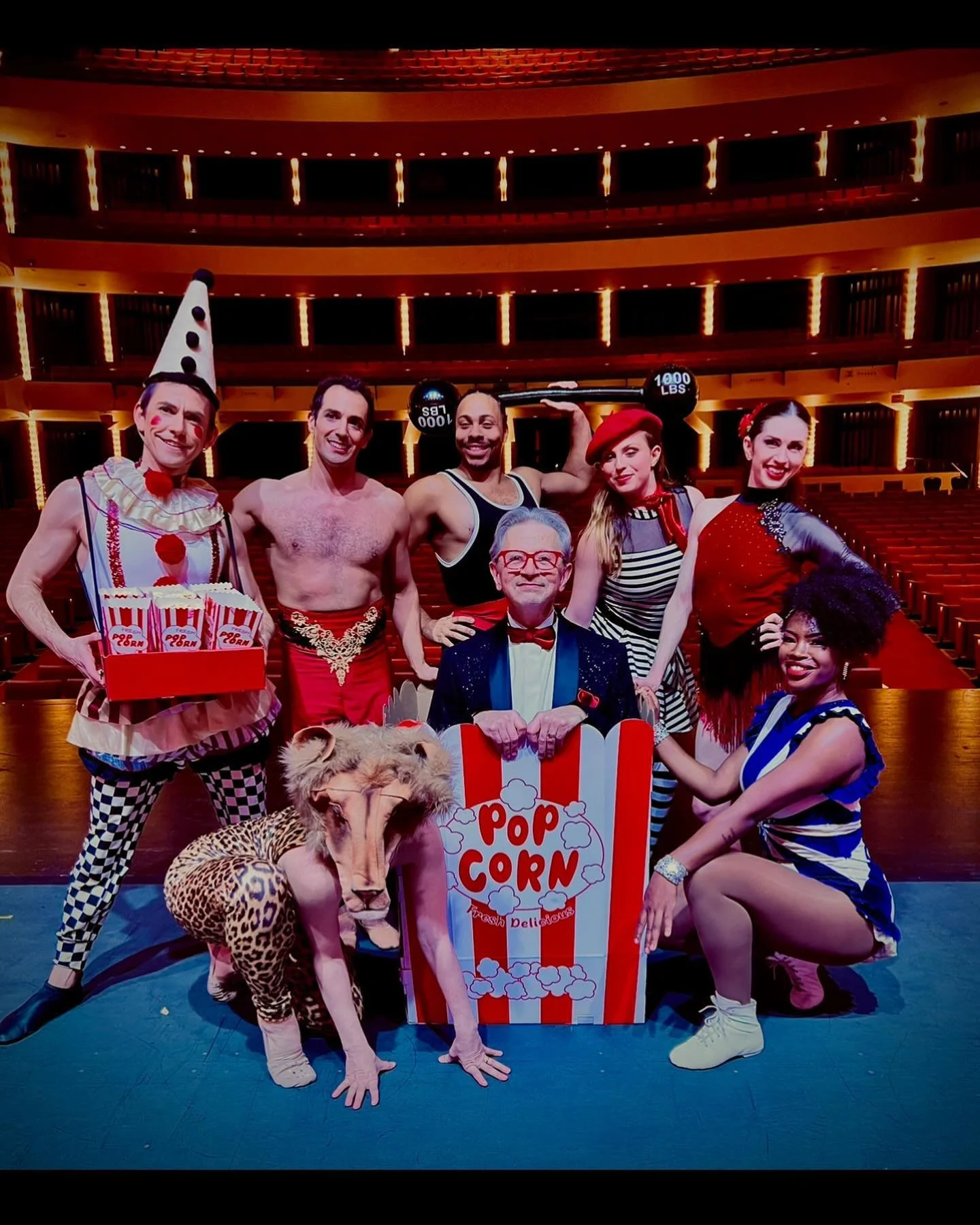 POP! Popping into our post tour cast photo with conductor Jack Everly 🍿 
.
#jackinthebox #circuslife #jackeverly #conductorlife #circuseveryday #conductor #theaterlife #circuslove #vintagecircus #vintagestyle #itsshowtime #orchestraconductor #sympho