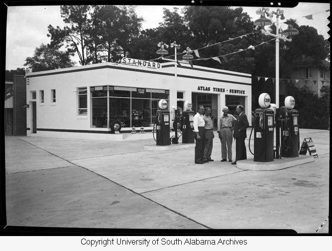 Standard_Oil_Company_Station-2.jpg