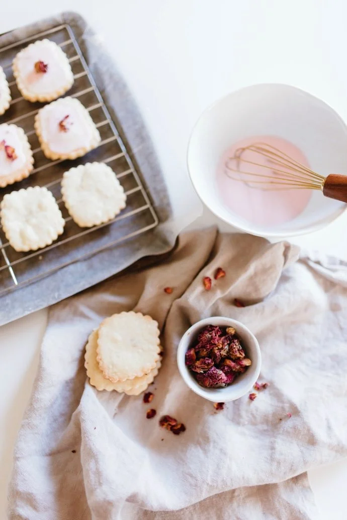 Originally posted on Glitter Guide by Caitlin Kruse
