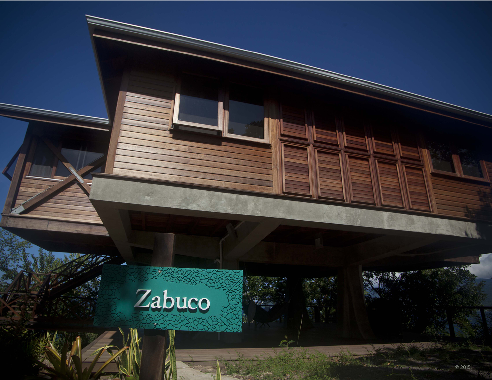 Secret-Bay-02-Signage.png