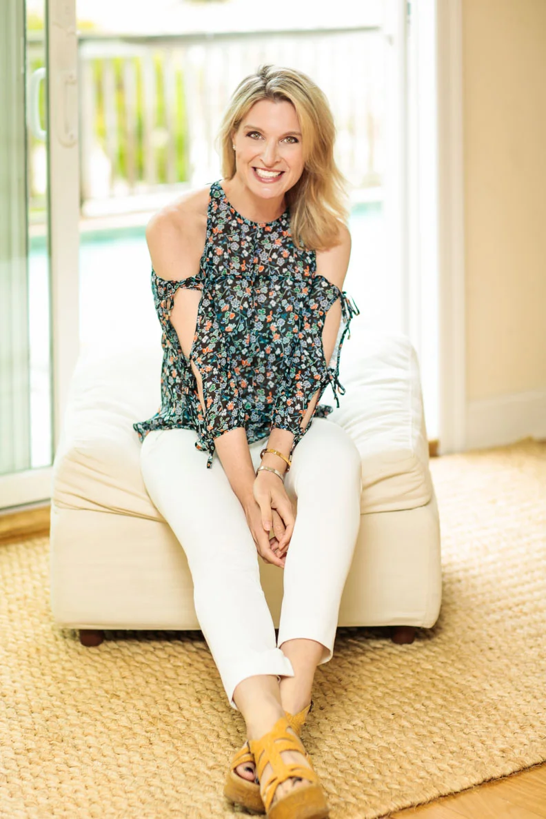 liz_hale-beach_mag-3776-Edit.jpg
