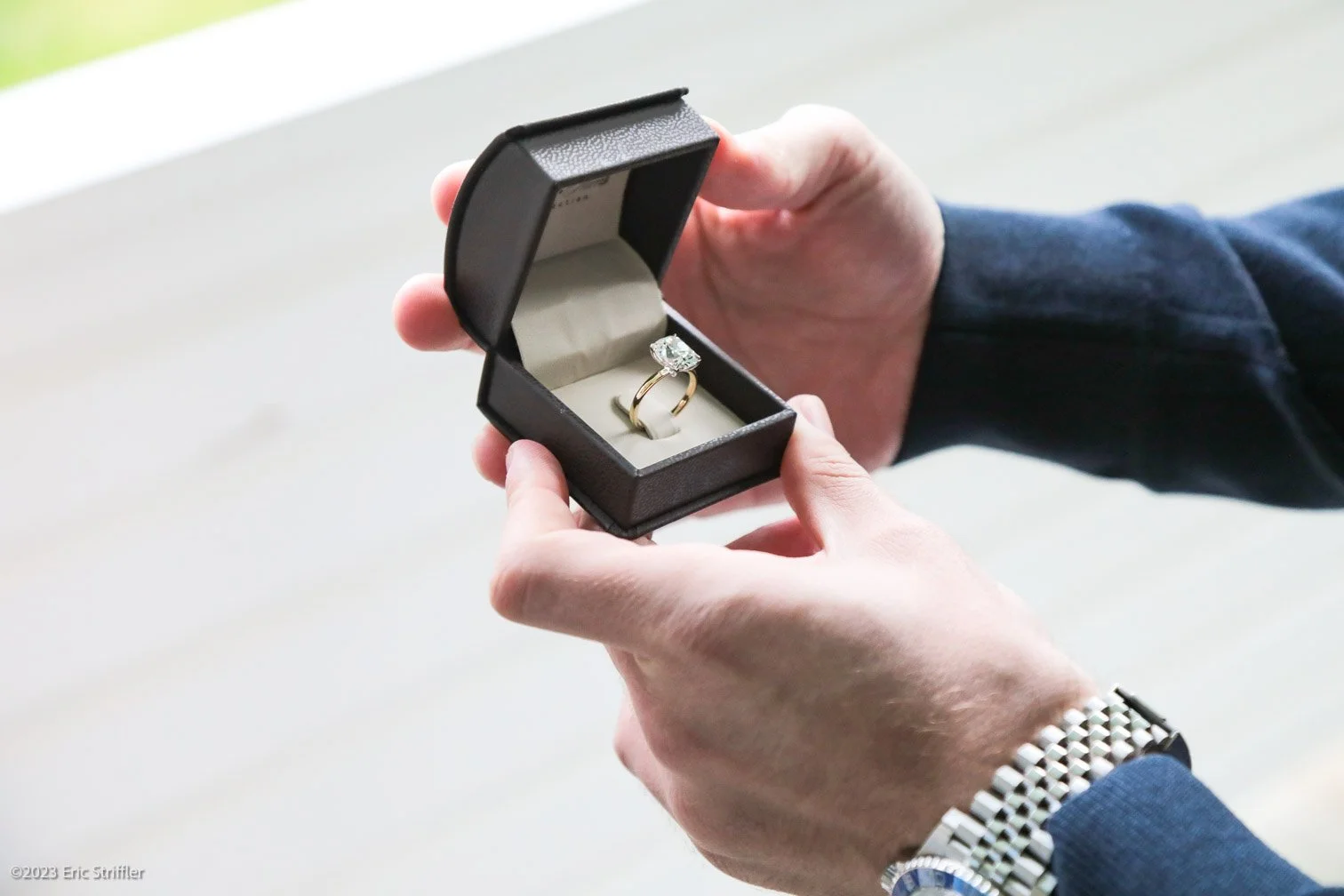engagement-wedding-portrait-lifestyle-photo-1.jpg