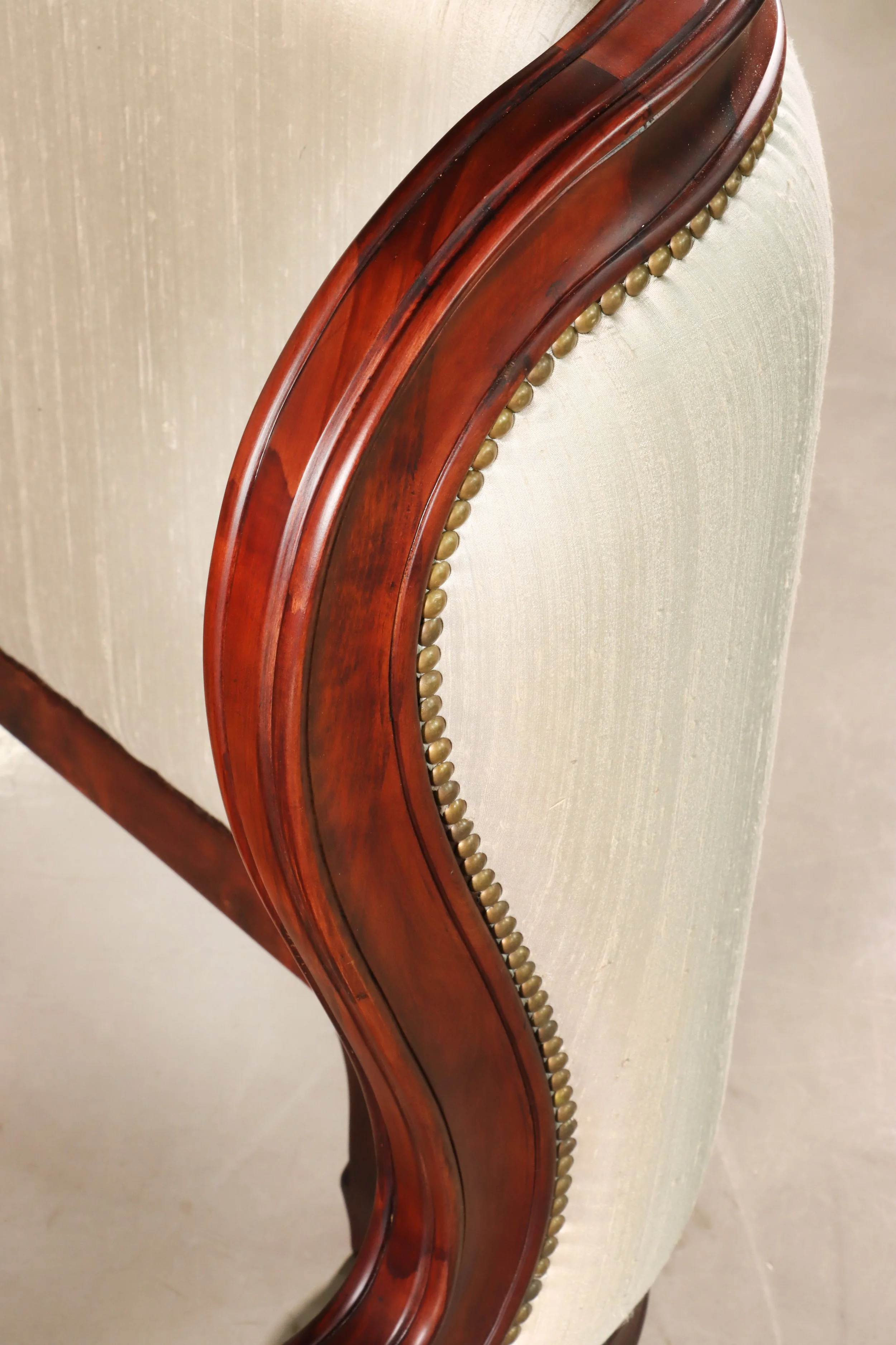 11 Louis XV Bed in Cherry by Costantini.JPG