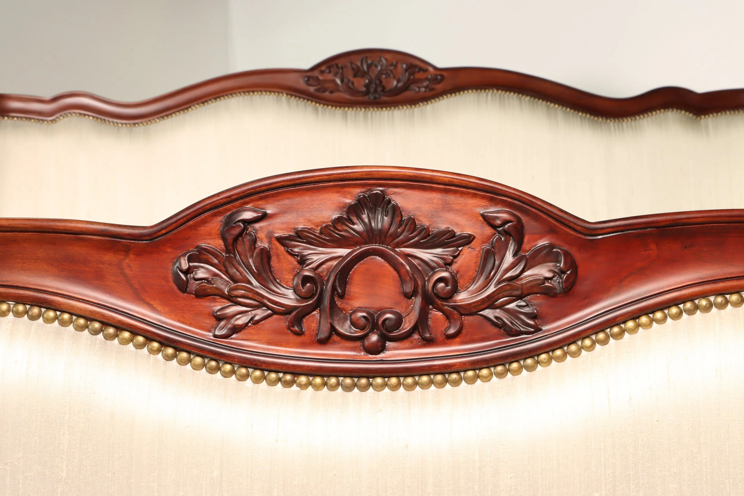 03 Louis XV Bed in Cherry by Costantini.JPG