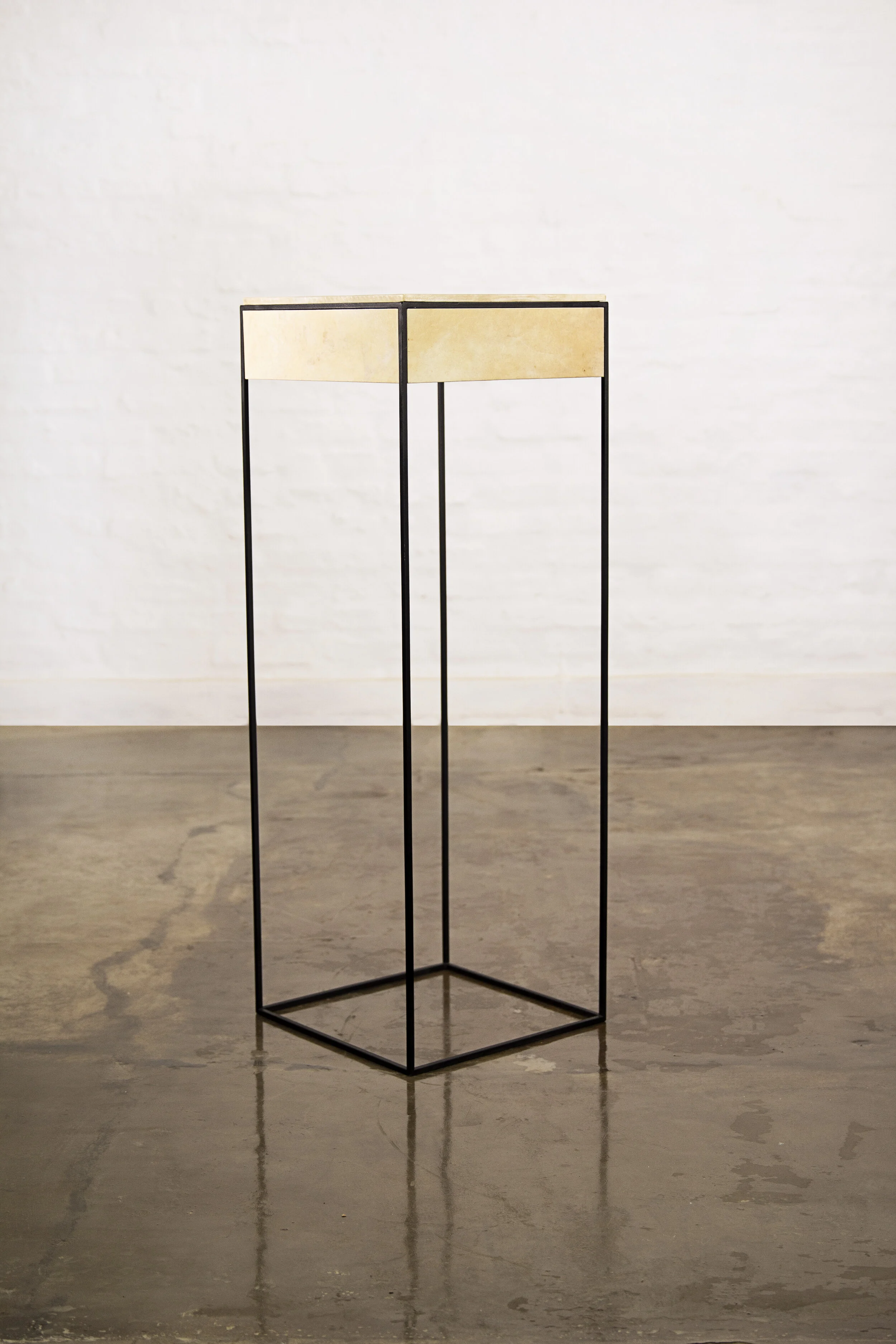 03_Marcello Table.jpg