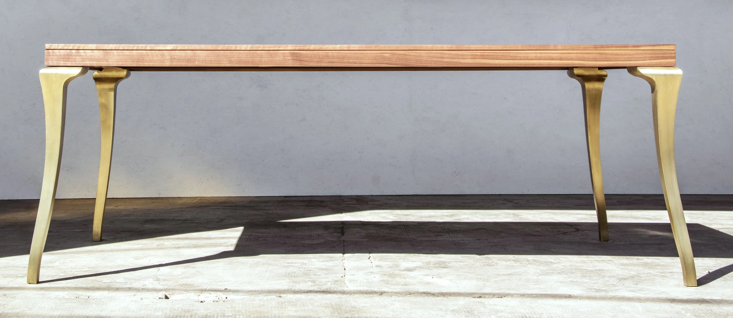 02 Enzio Dining Table by Costantini.jpg