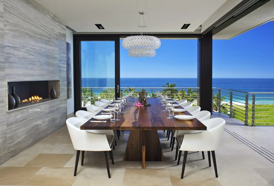 06 Luca Table by Costantini.jpg