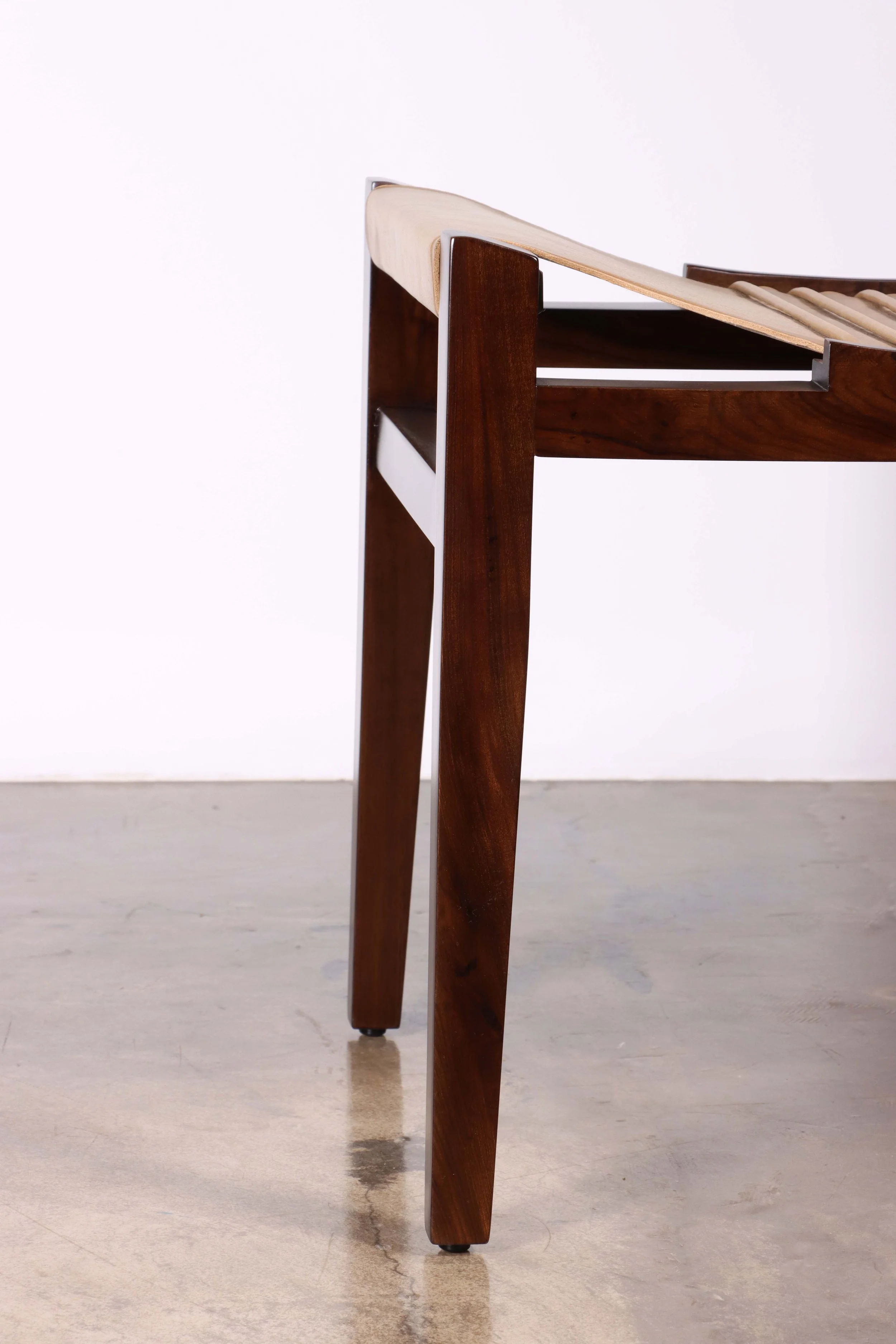 07 Luzio Stool By Costantini.JPG