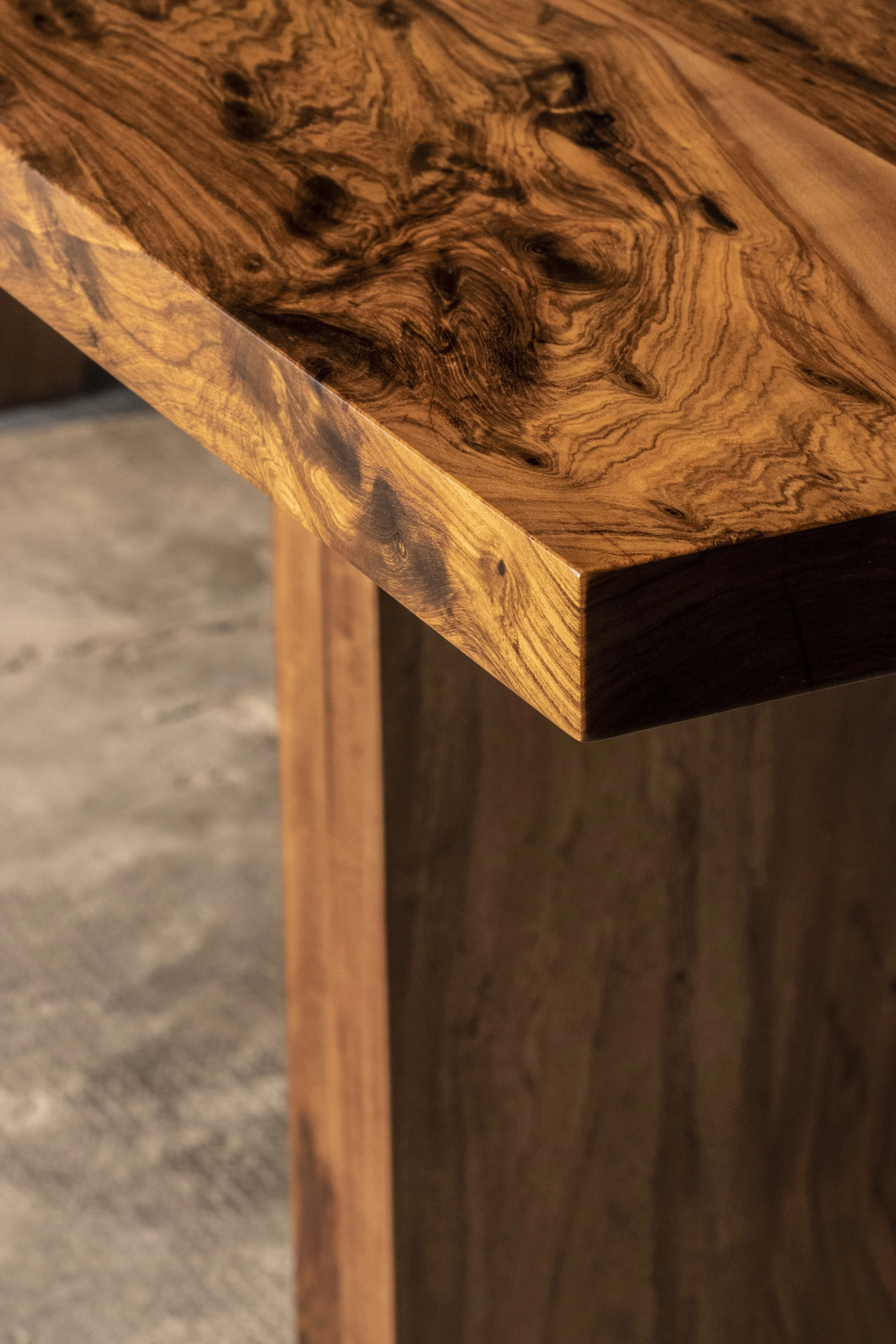 07 Andre Table by Costantini.jpg