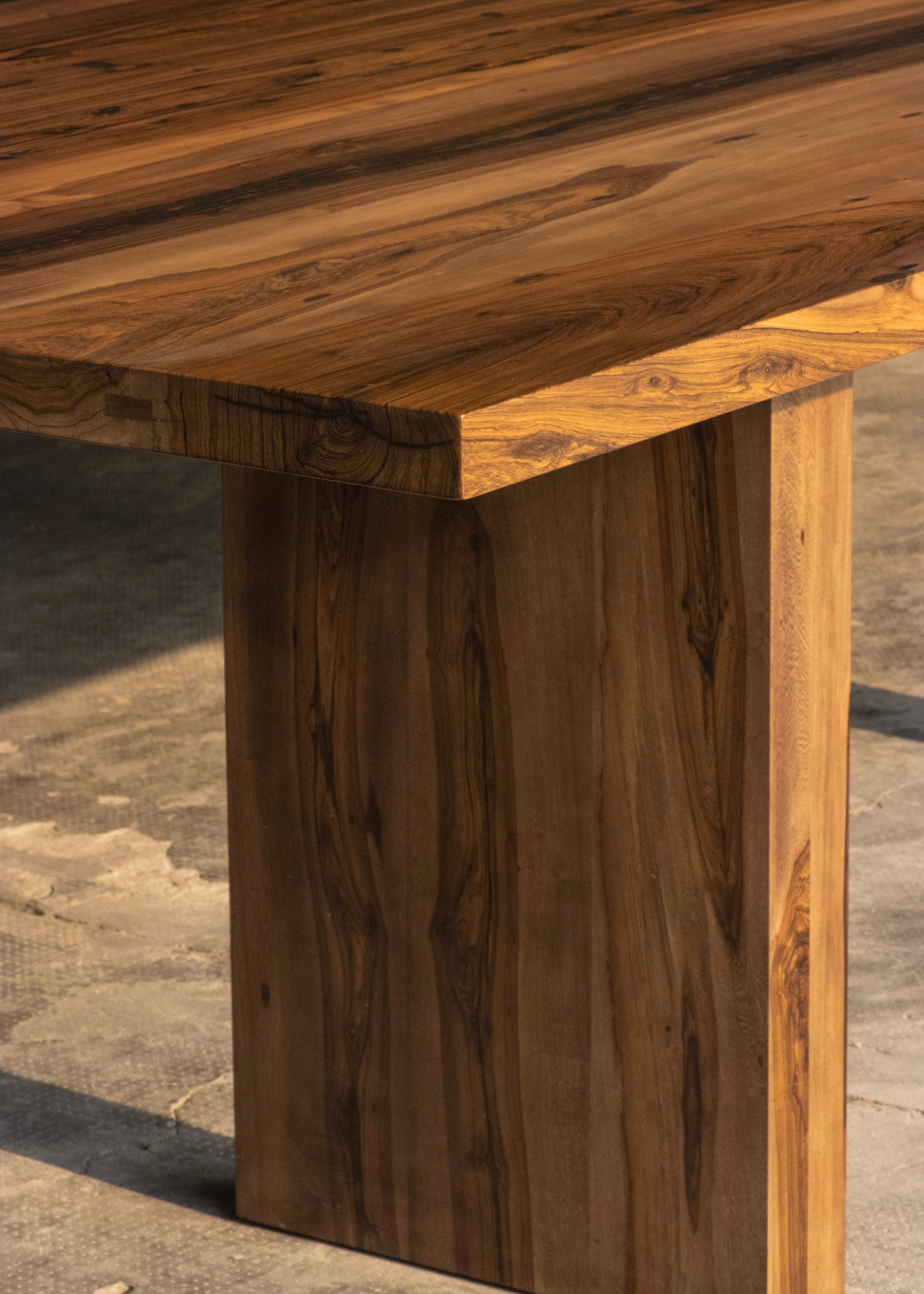 08 Andre Table by Costantini.jpg