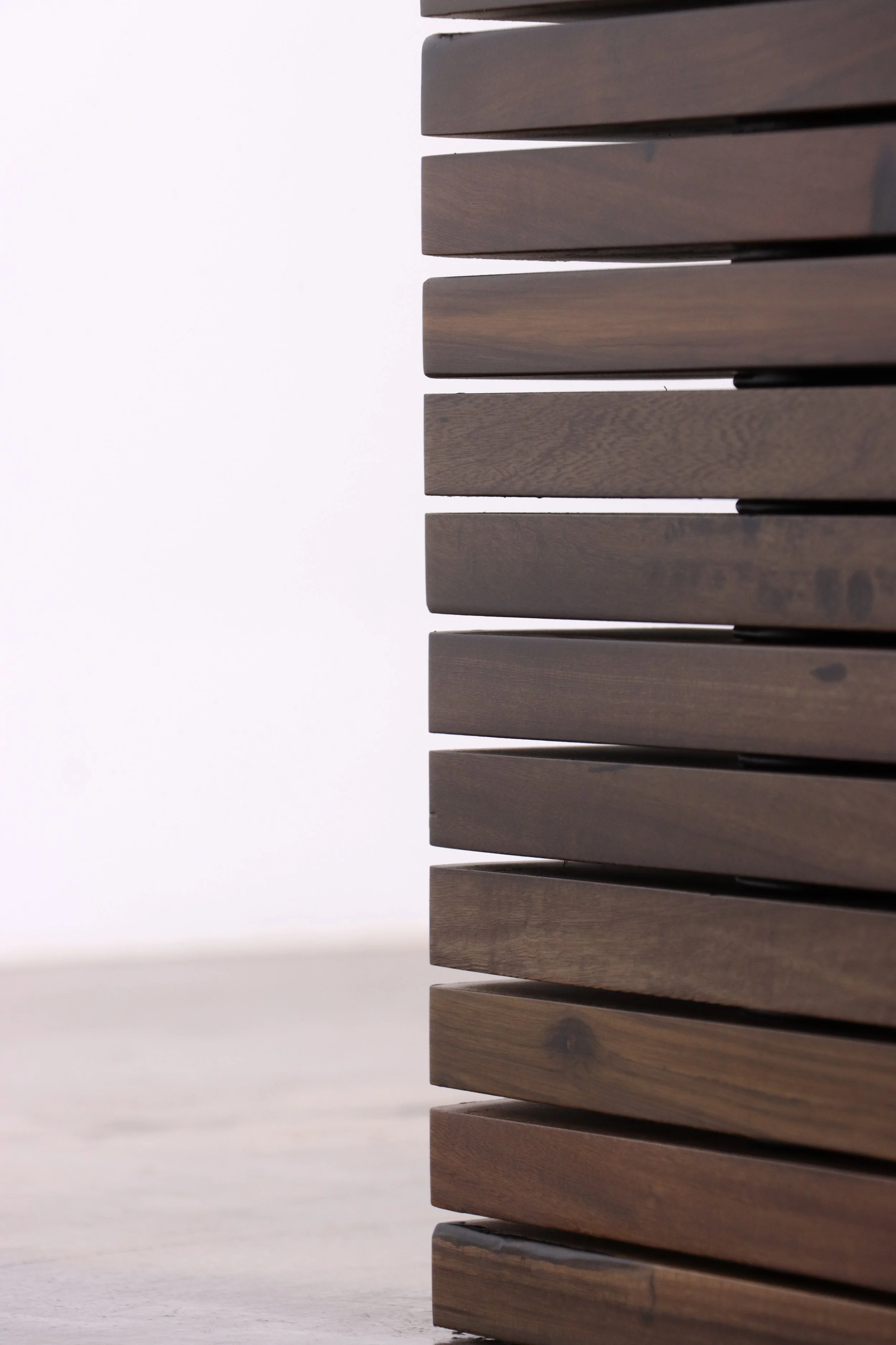 08_Argilla Table_by_Costantini.JPG