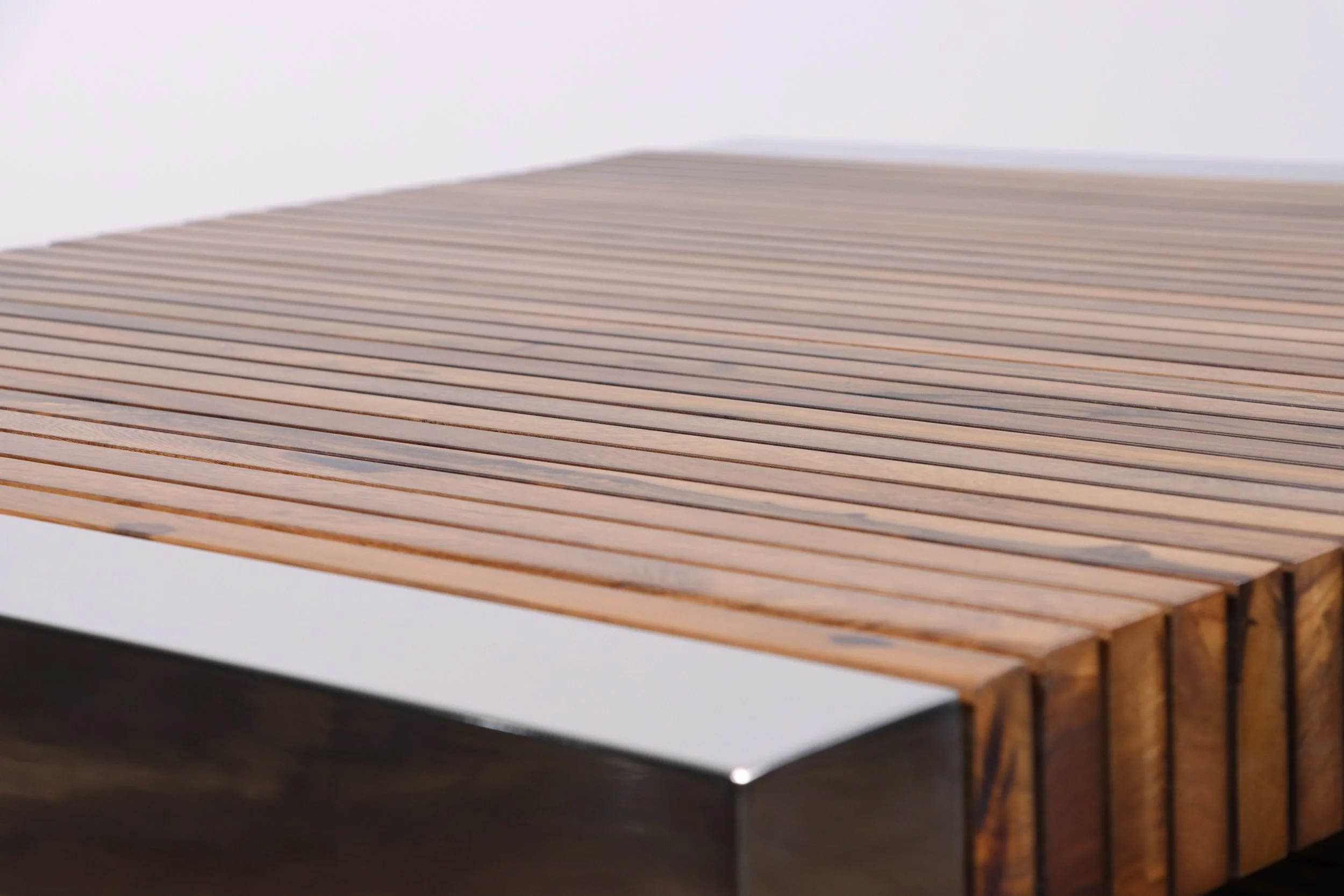 04_Argilla Table_by_Costantini.JPG