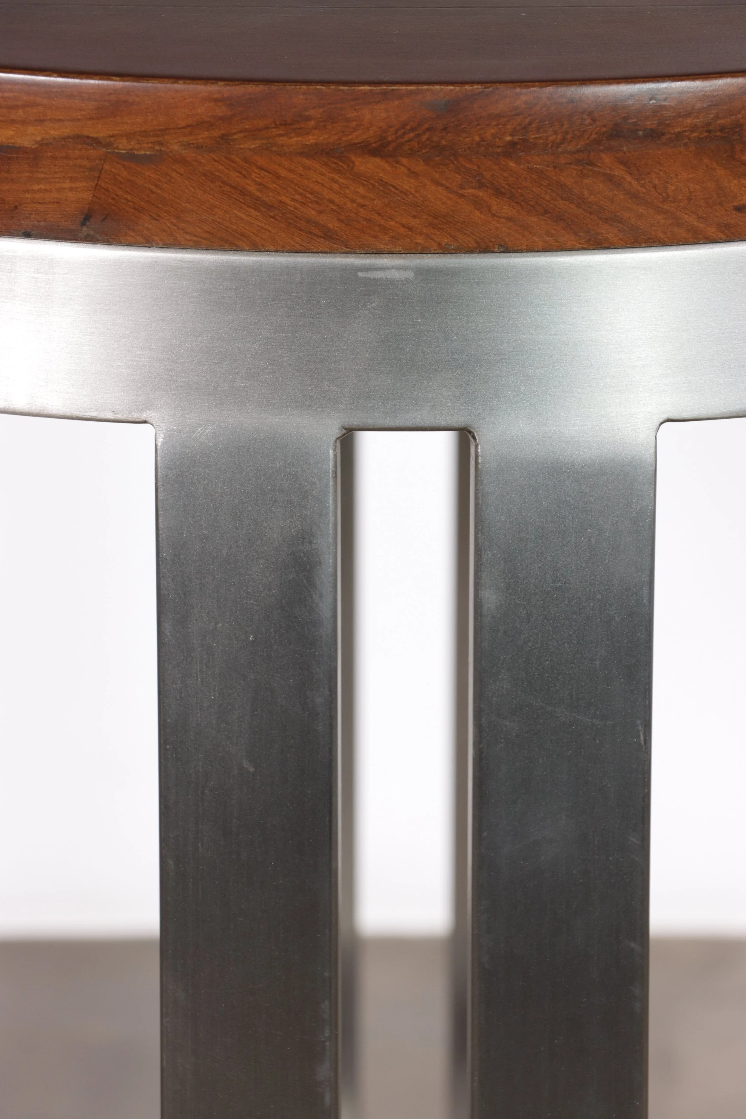 220726 15_Trillo Table_04 by Costantini.JPG