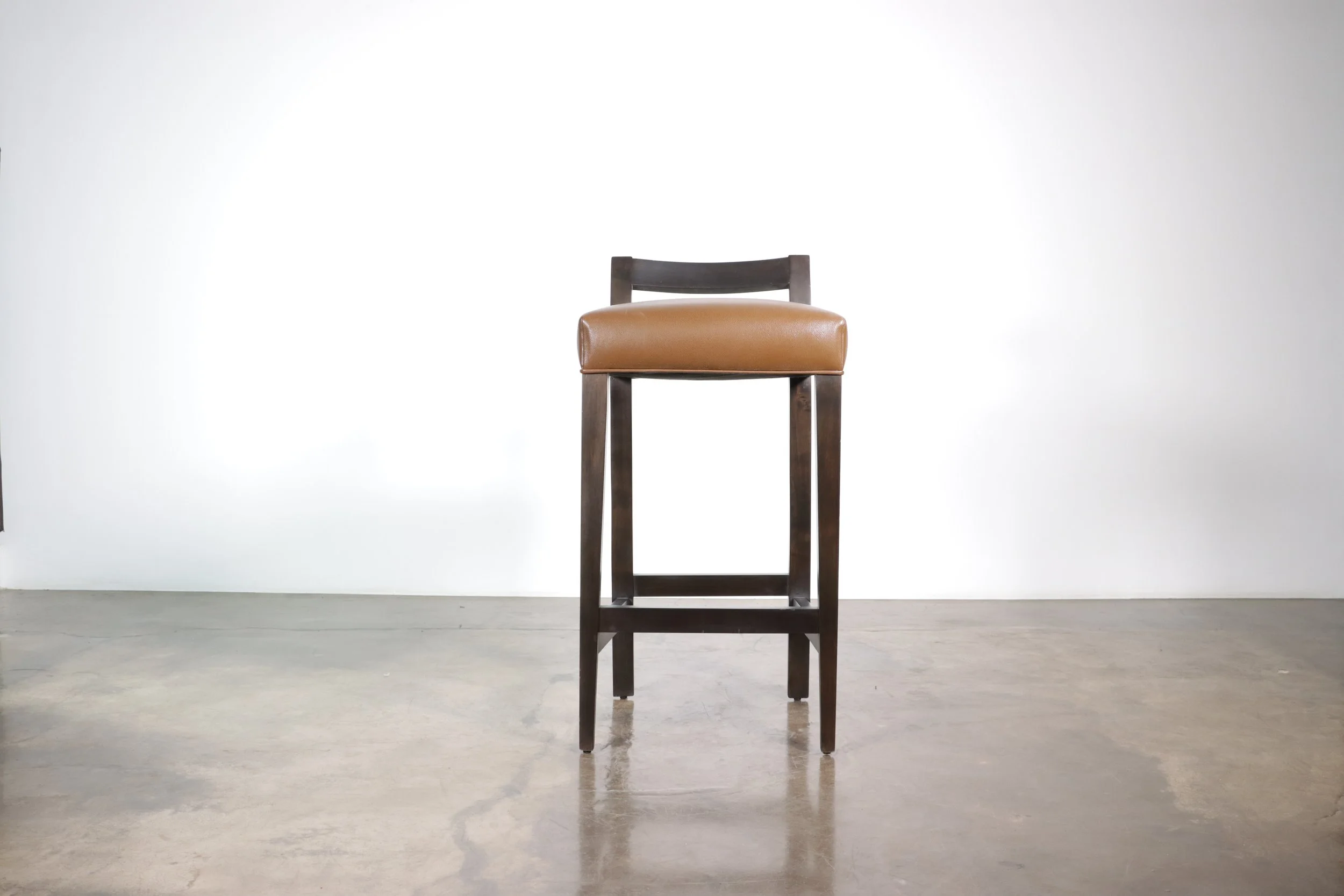 220728 31_Umberto Stool_03 by Costantini.JPG