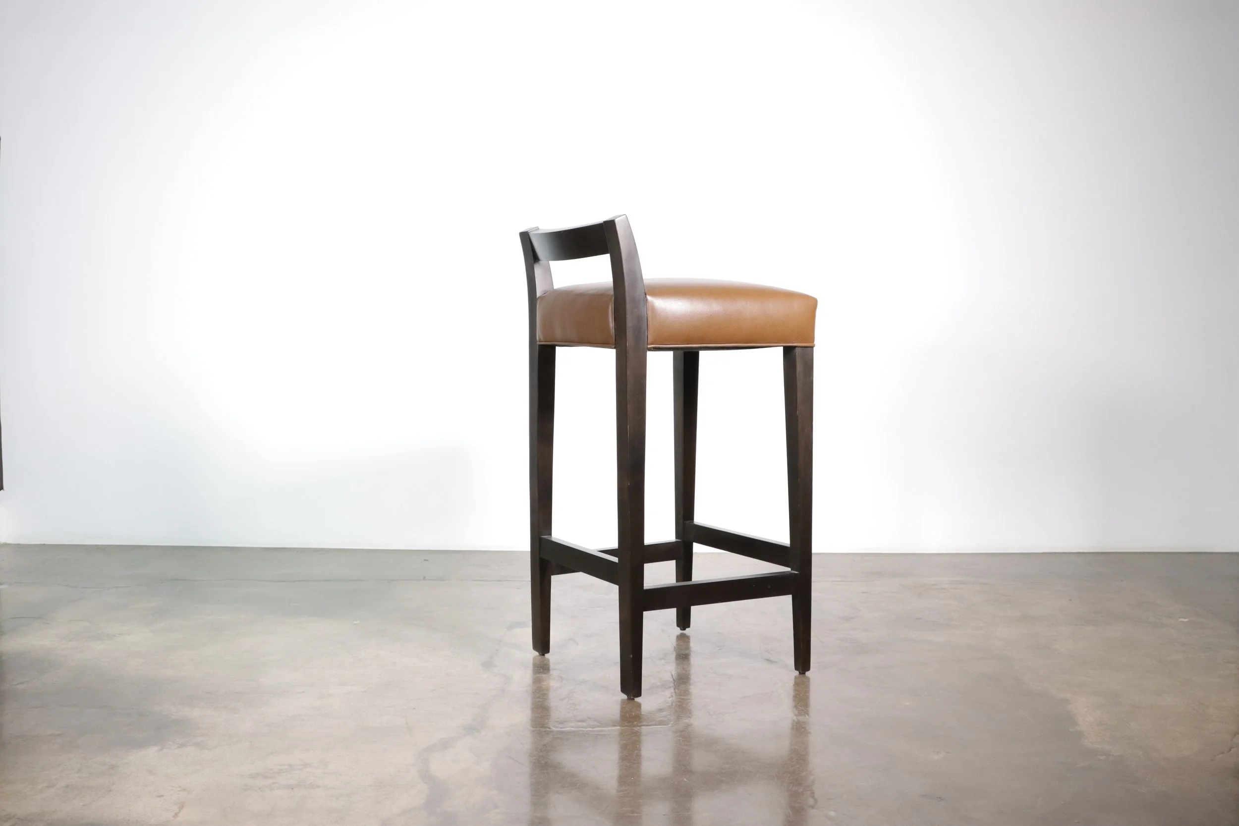 220728 31_Umberto Stool_02 by Costantini.JPG