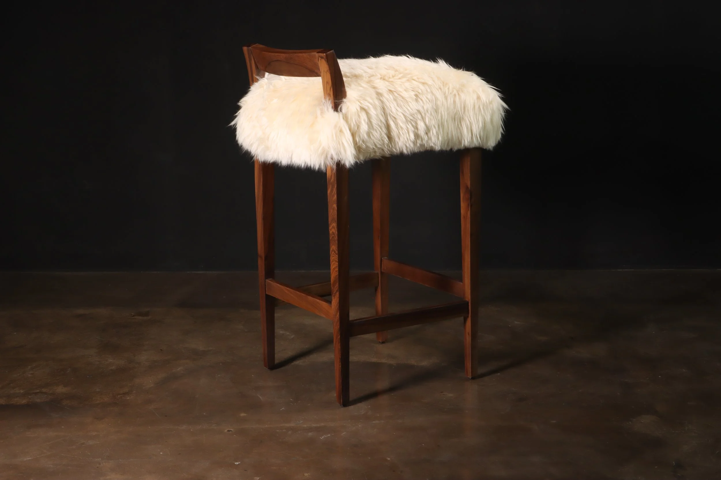 01 Umberto Stool in Sheepskin by Costantini.JPG