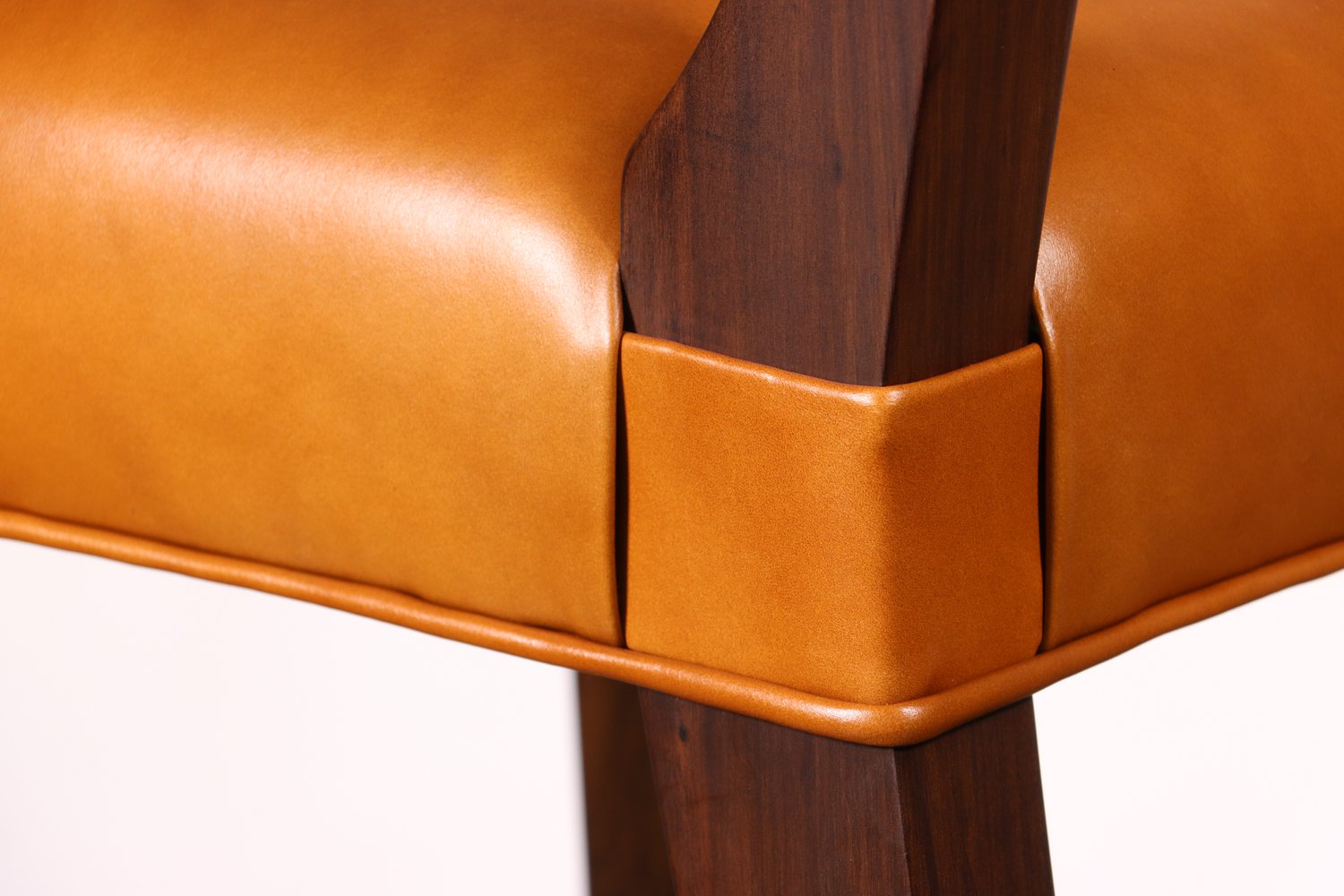 muskel Konfrontere Diverse varer Exotic Wood Contemporary Stool in Leather by Costantini Design, Ecco —  Costantini