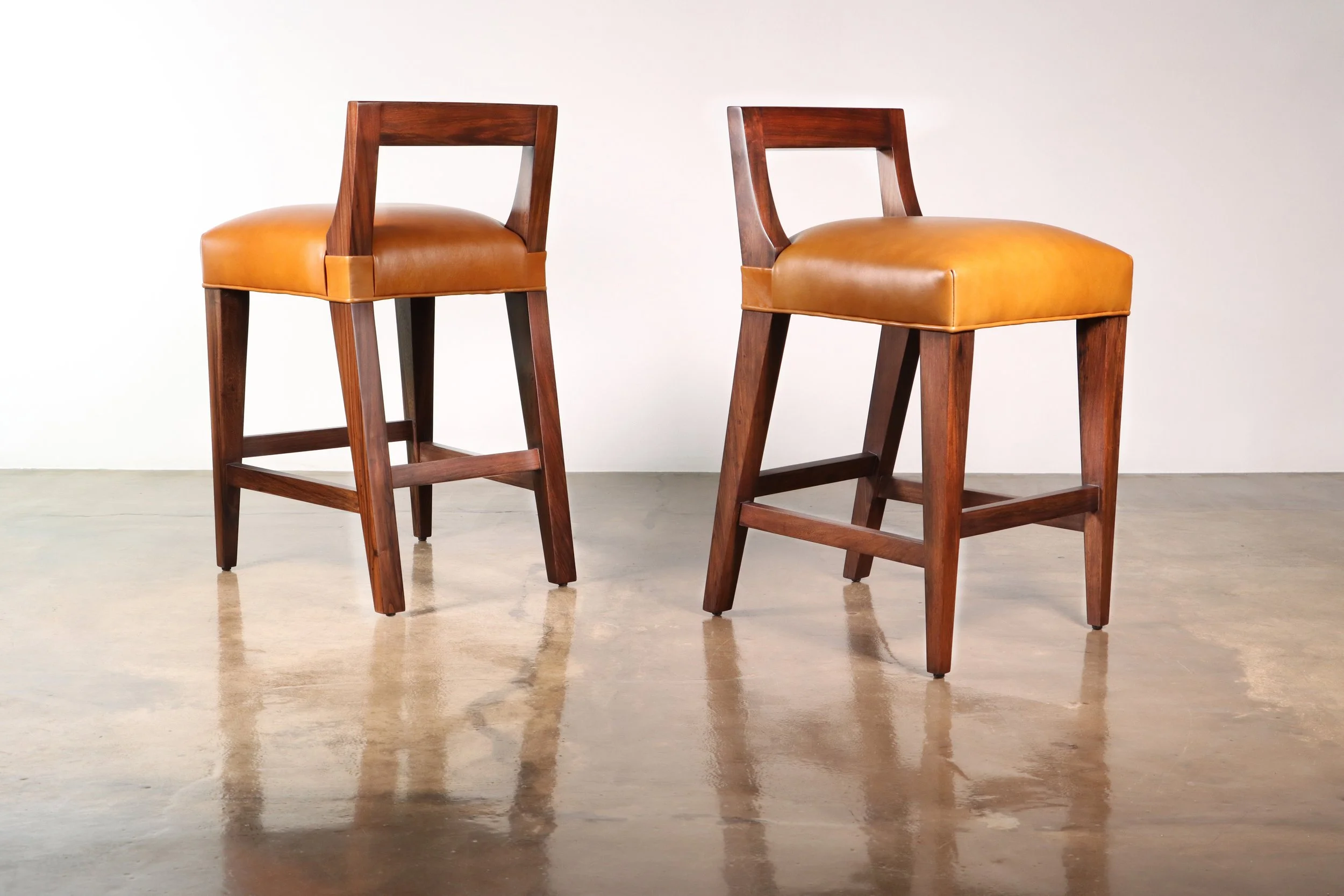 Ecco Stool by Costantini 10.JPG