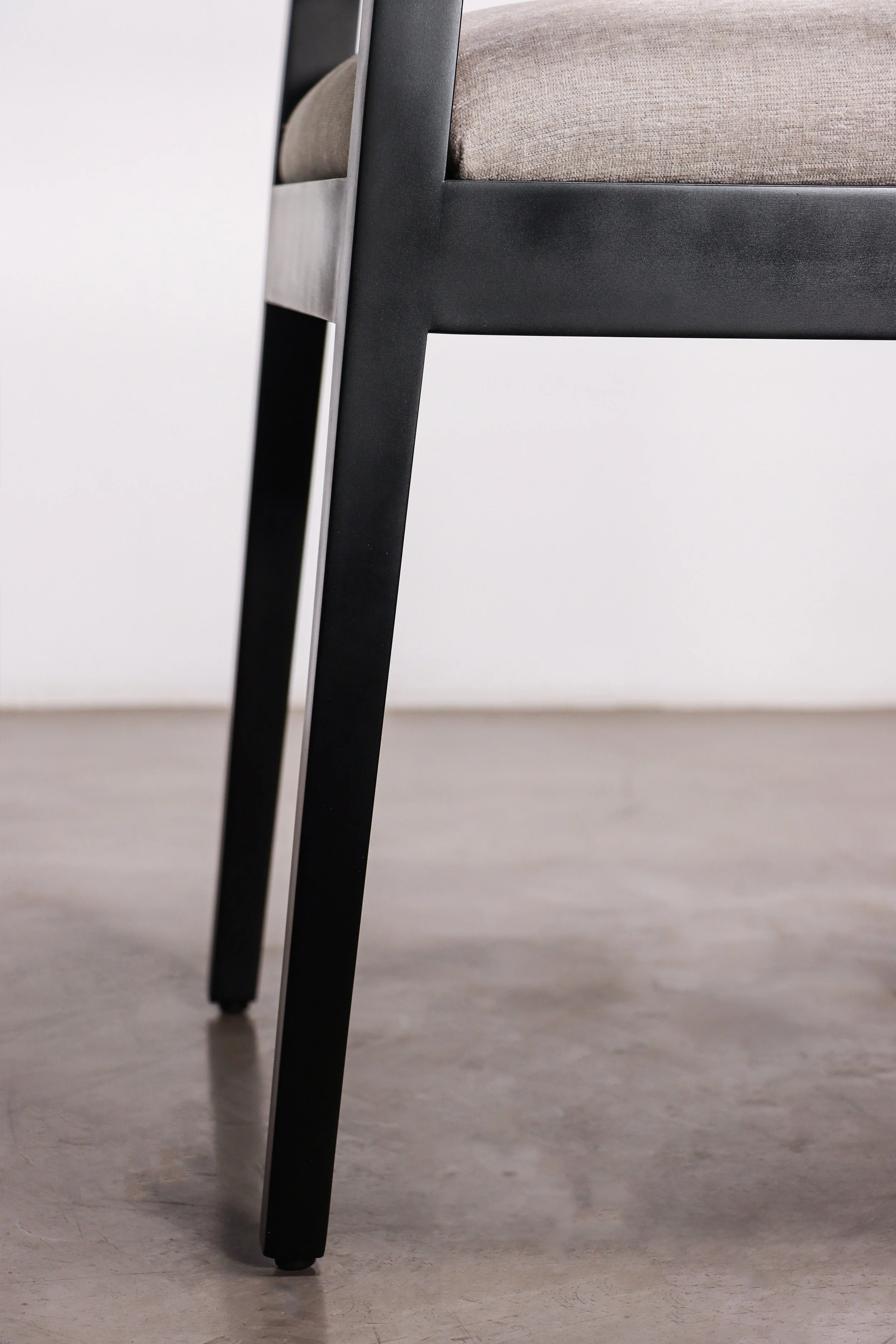 Recoleta Armchair by Costantini 10..jpg