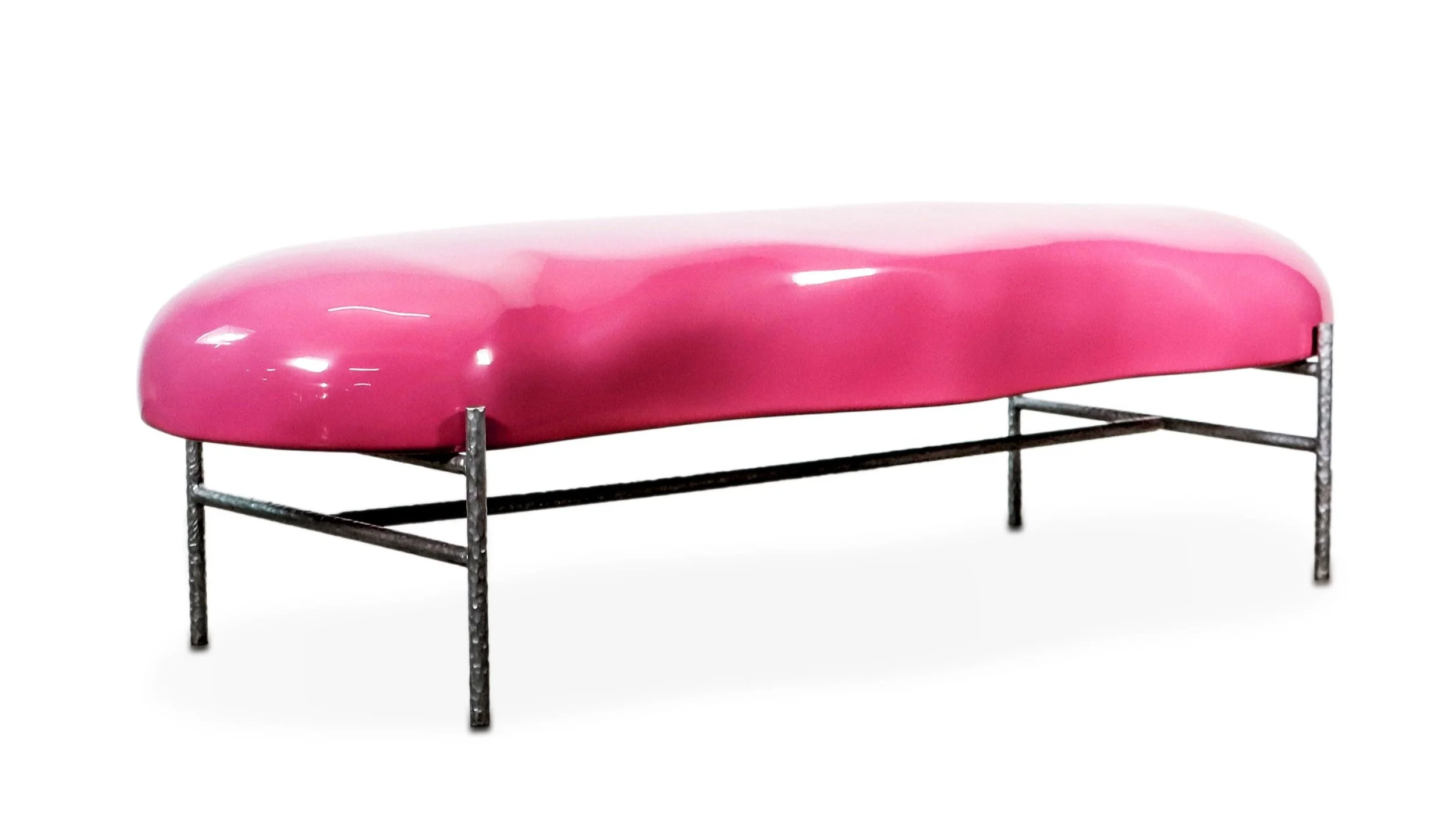 Squiggle+Bench+by+Costantini_00+WBG.jpg