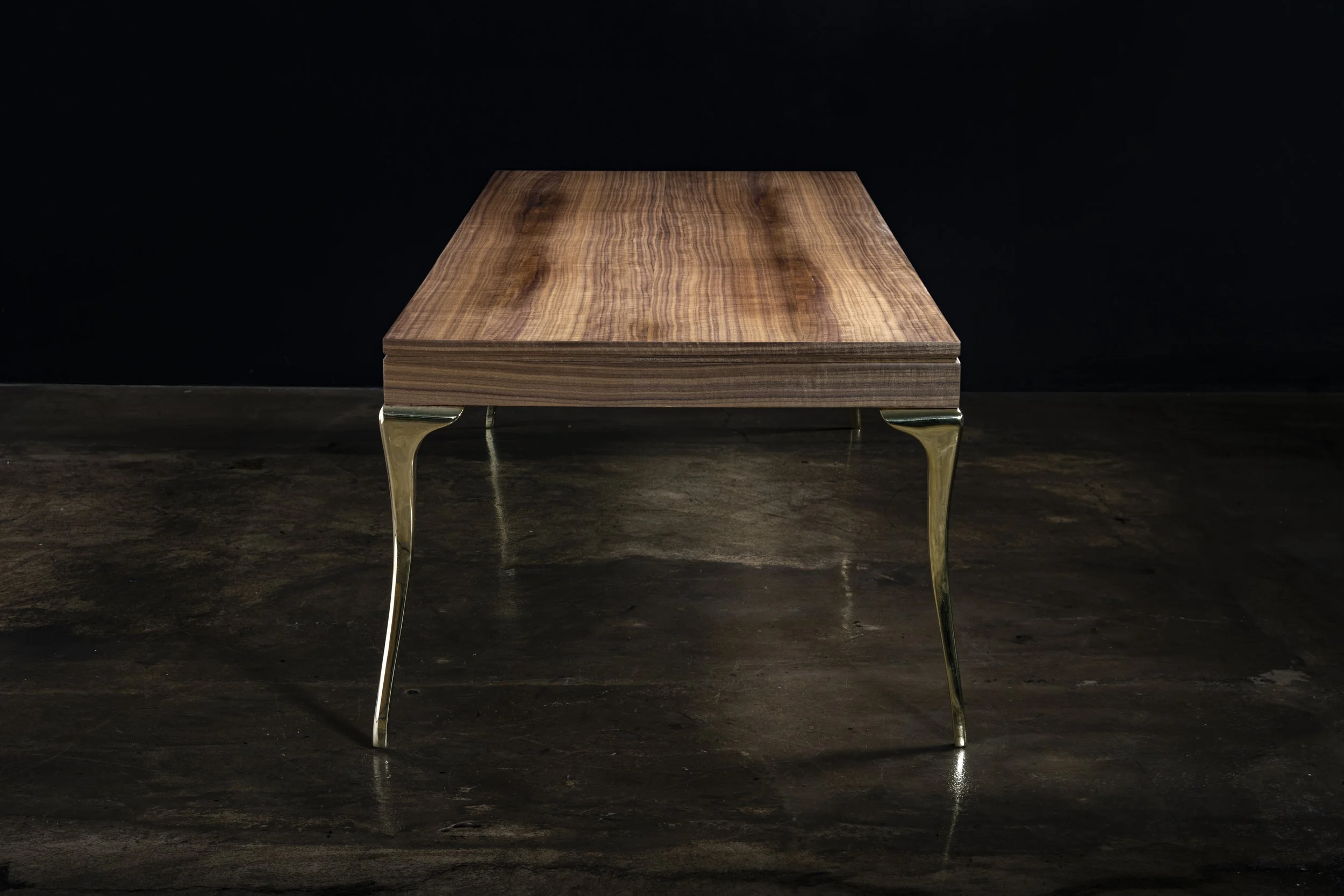 Enzio Table in Polished Bronze and Walnut by Costantini 02.jpg