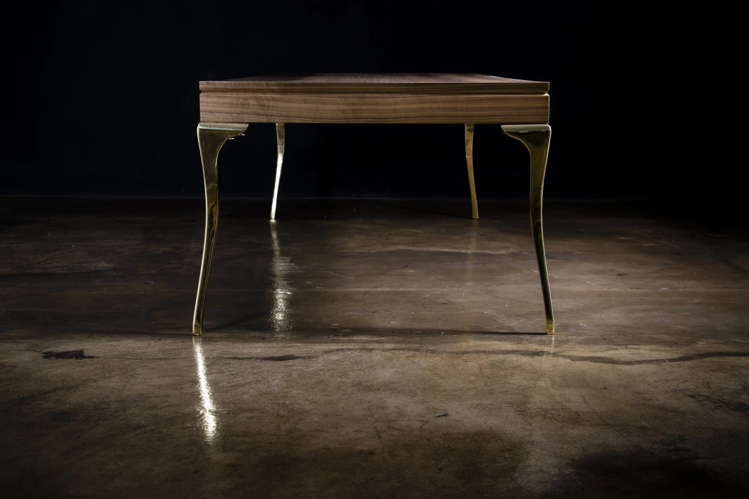 Enzio Table in Polished Bronze and Walnut by Costantini 04.jpg