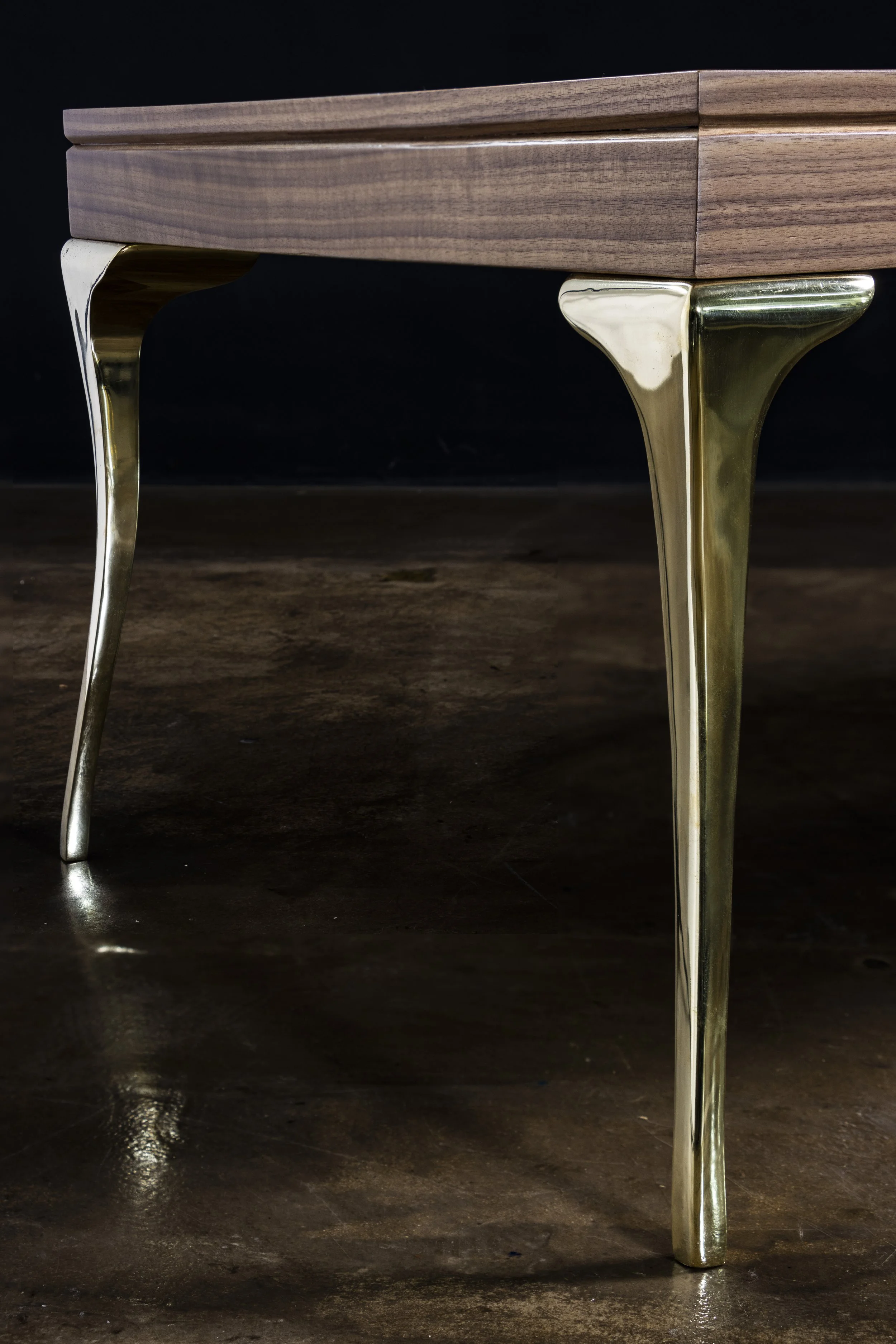 Enzio Table in Polished Bronze and Walnut by Costantini 09.jpg