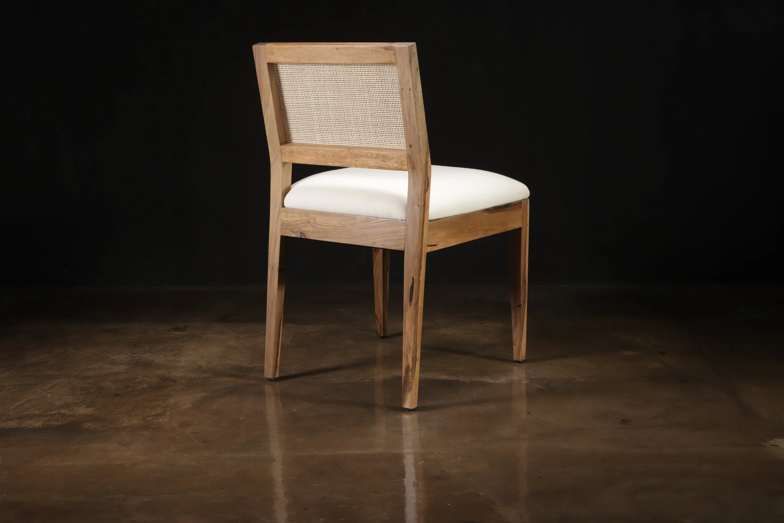 Recoleta Chair from Costantini 01.JPG