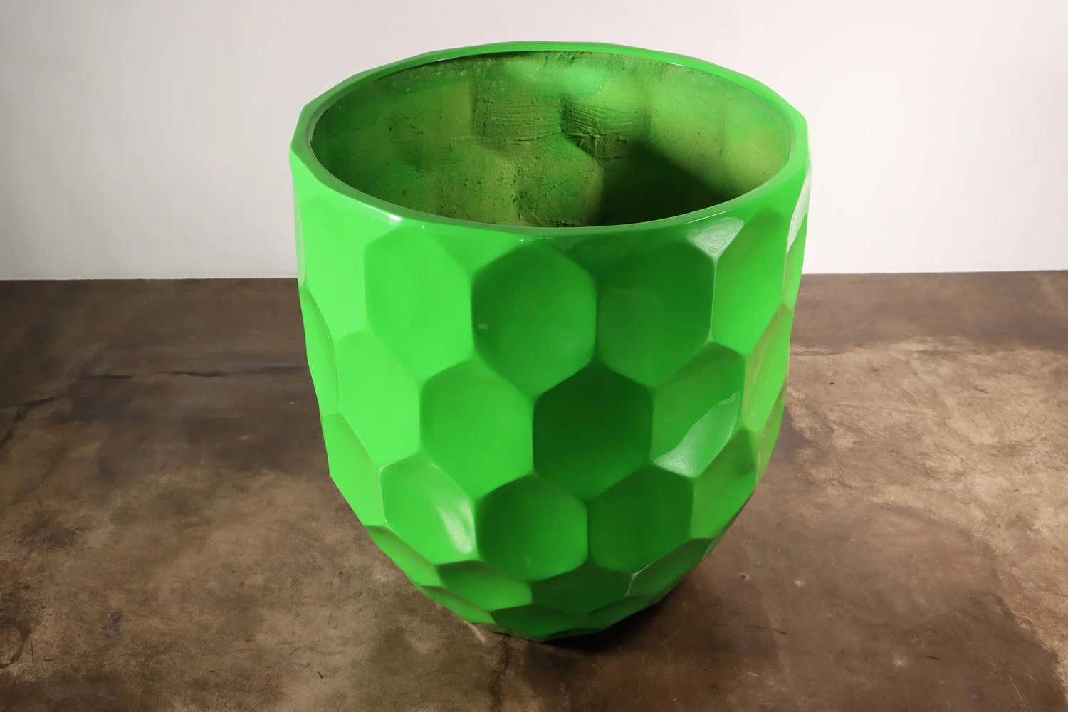 Fiberglass+Planter+by+Costantini+01.jpg